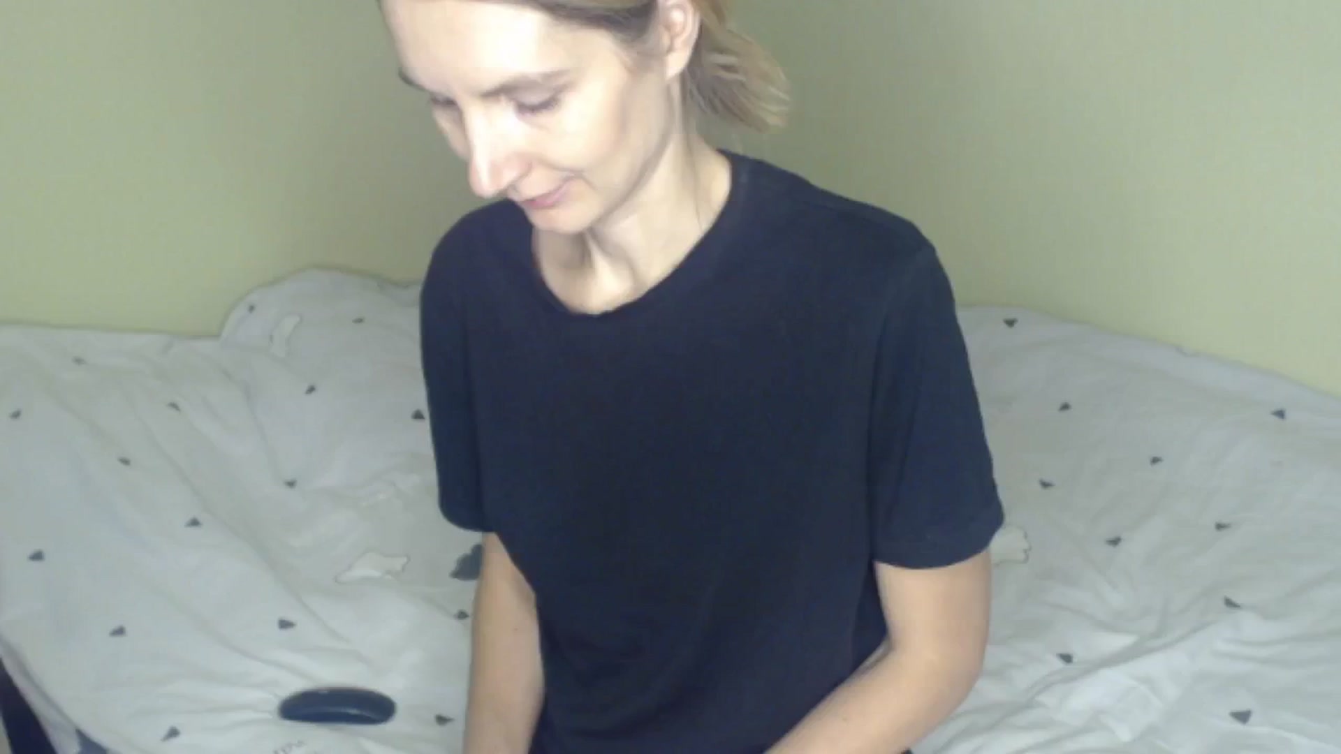 Gallery image thumbnail from GalinatheBest's myfreecams stream on, 12/24/2024, 14:43 image 18 of 20