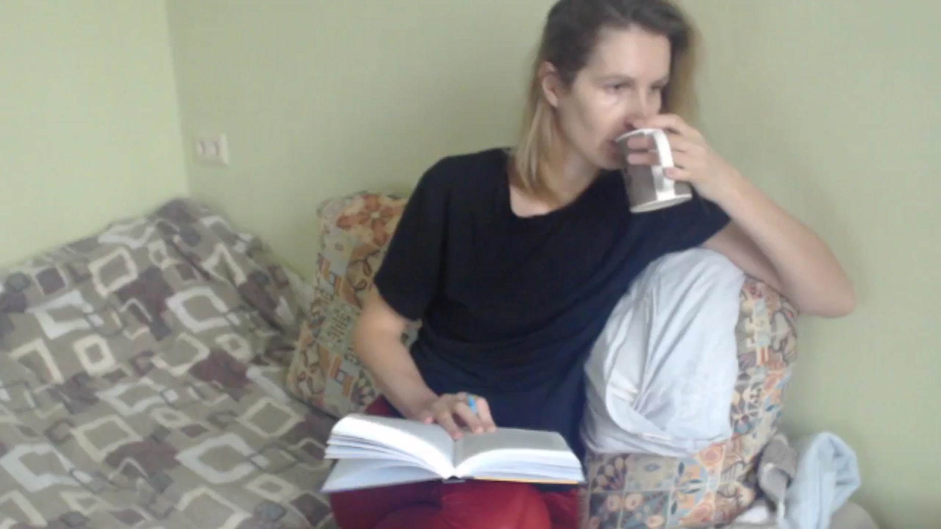 Gallery image thumbnail from GalinatheBest's myfreecams stream on, 01/20/2025, 10:20 image 1 of 20