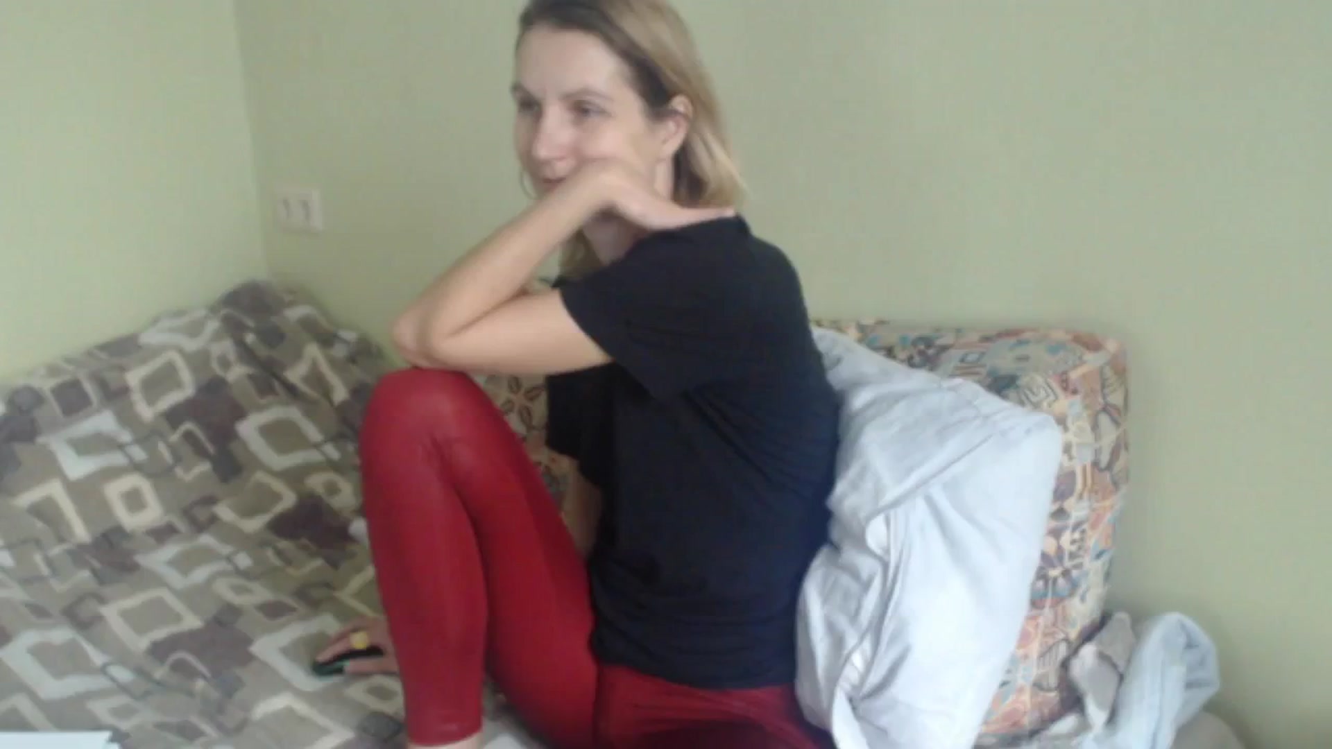 Gallery image thumbnail from GalinatheBest's myfreecams stream on, 01/20/2025, 10:20 image 11 of 20