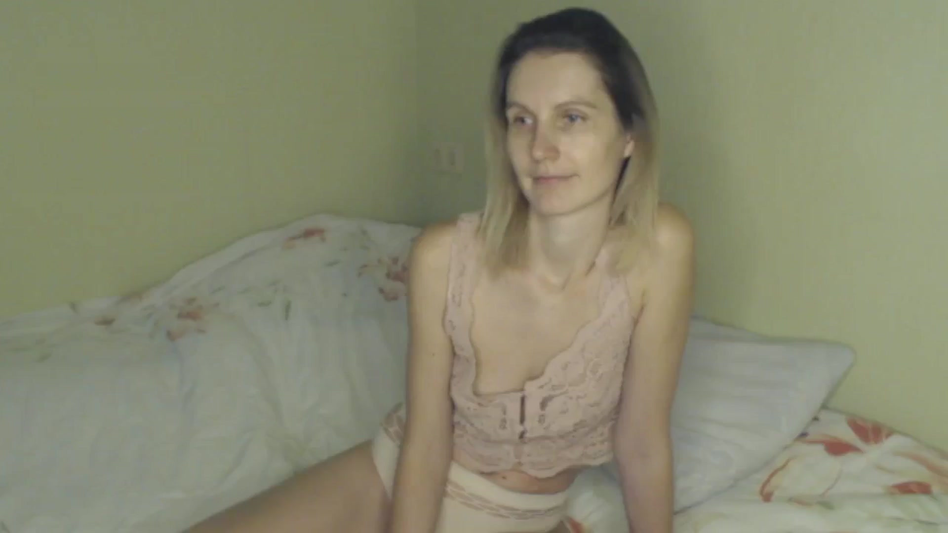 Gallery image thumbnail from GalinatheBest's myfreecams stream on, 01/21/2025, 13:55 image 13 of 20
