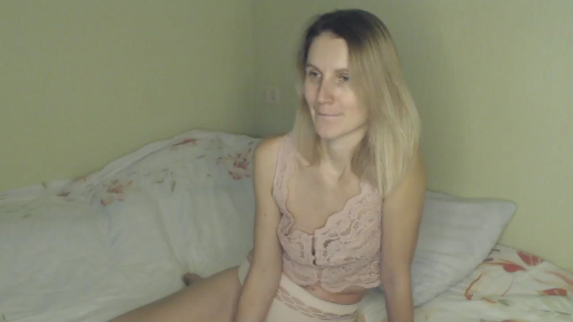 Gallery image thumbnail from GalinatheBest's myfreecams stream on, 01/21/2025, 13:55 image 2 of 20