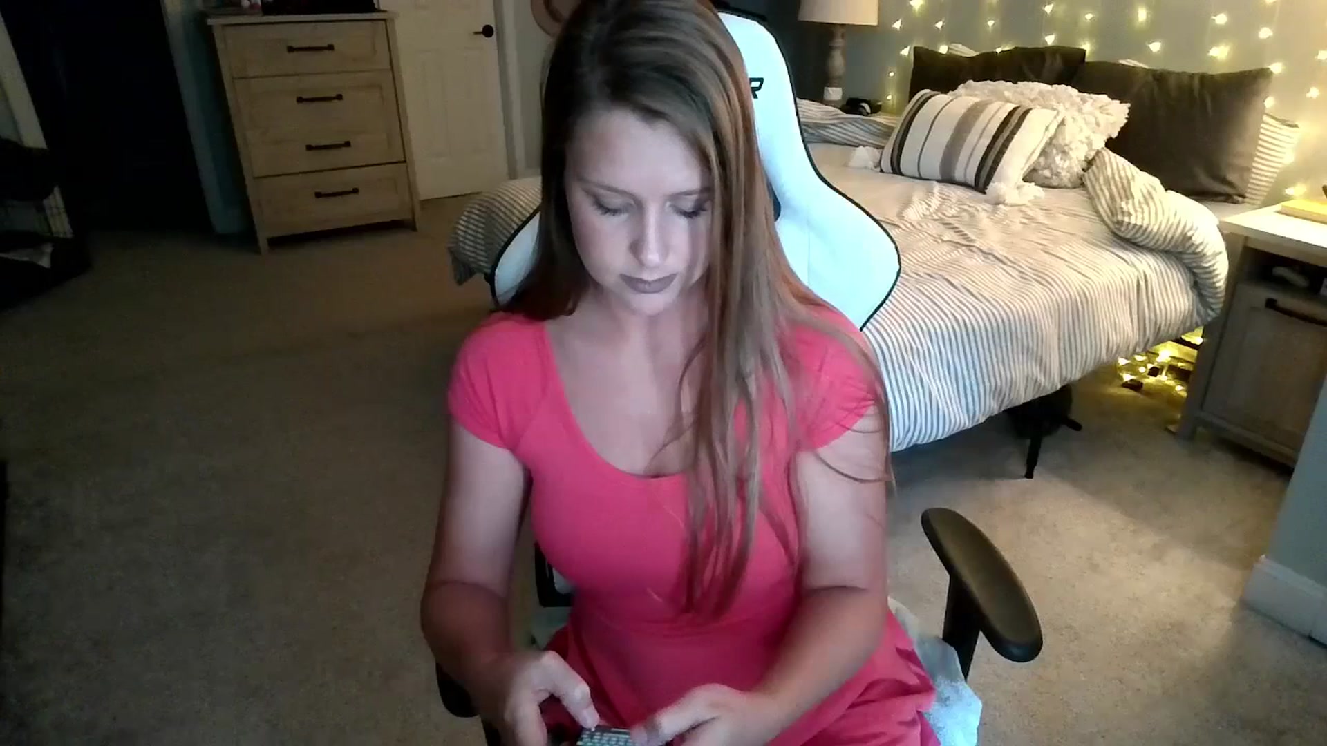 Gallery image thumbnail from GamerGirl's myfreecams stream on, 12/07/2023, 17:57 image 20 of 20