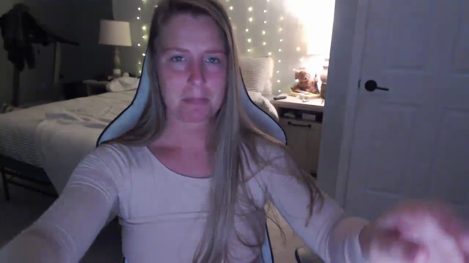 Gallery image thumbnail from GamerGirl's myfreecams stream on, 12/12/2023, 16:37 image 4 of 20