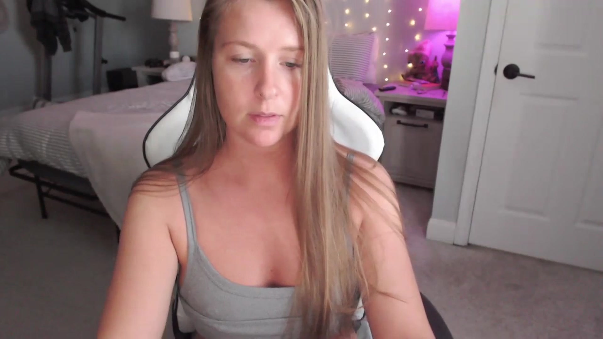 Gallery image thumbnail from GamerGirl's myfreecams stream on, 12/12/2023, 19:00 image 12 of 20