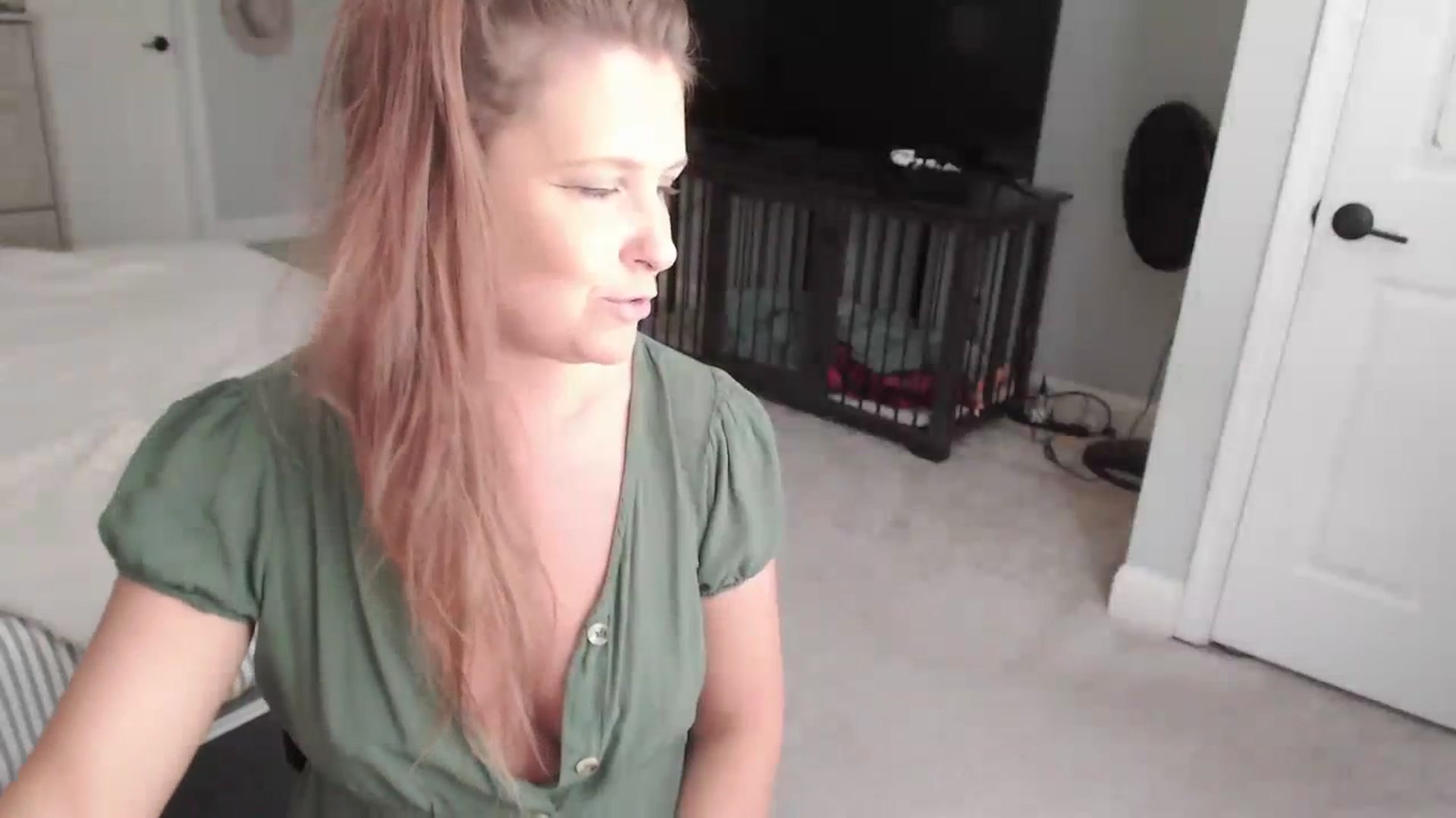Gallery image thumbnail from GamerGirl's myfreecams stream on, 01/23/2024, 19:15 image 12 of 20