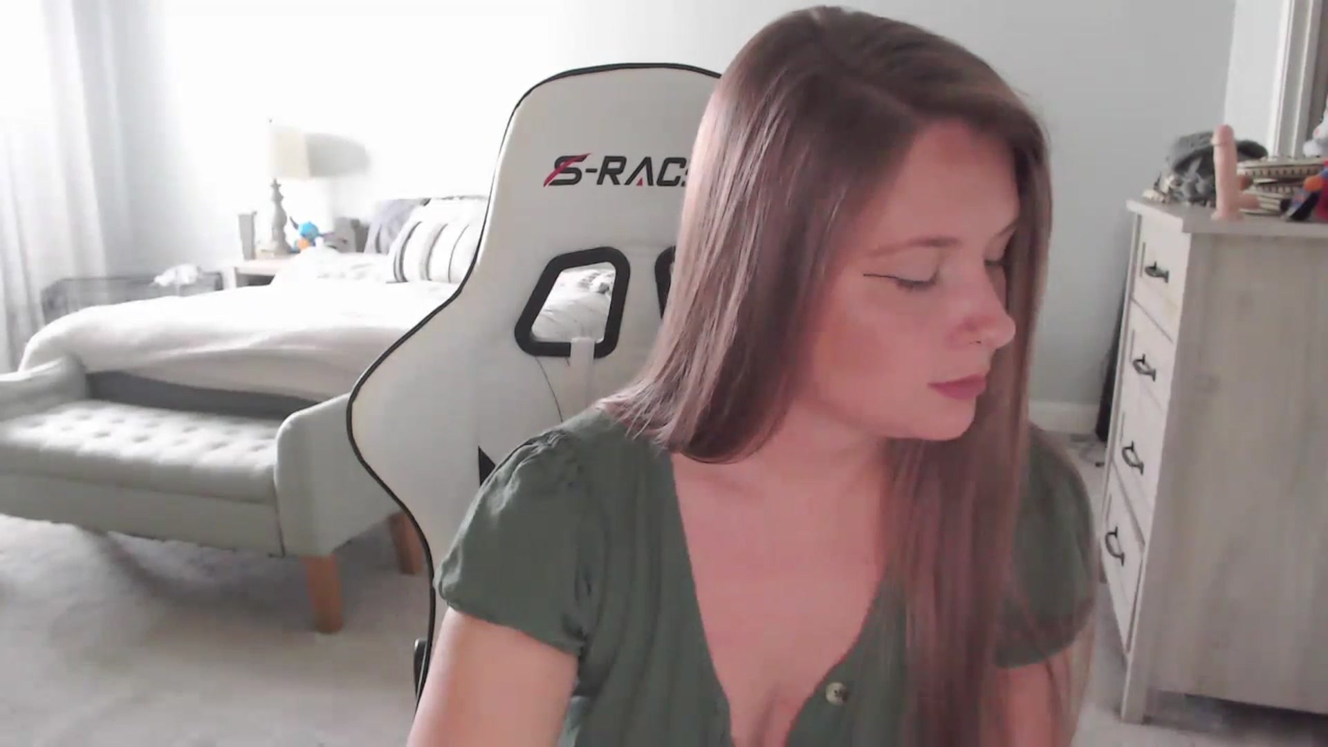 Gallery image thumbnail from GamerGirl's myfreecams stream on, 03/11/2024, 16:35 image 5 of 20