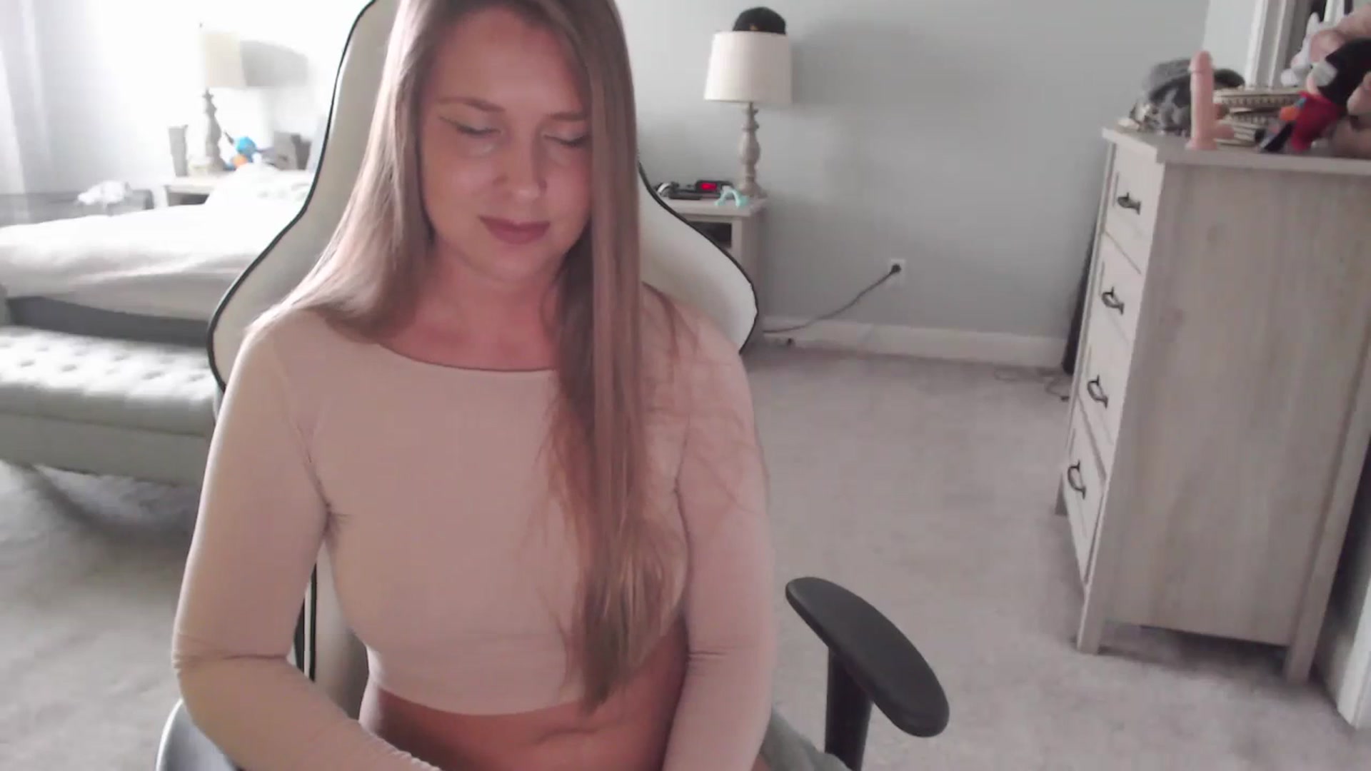 Gallery image thumbnail from GamerGirl's myfreecams stream on, 03/11/2024, 17:30 image 2 of 20