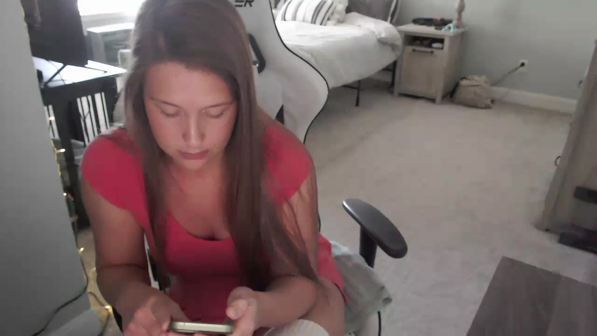 Gallery image thumbnail from GamerGirl's myfreecams stream on, 03/20/2024, 17:08 image 15 of 20