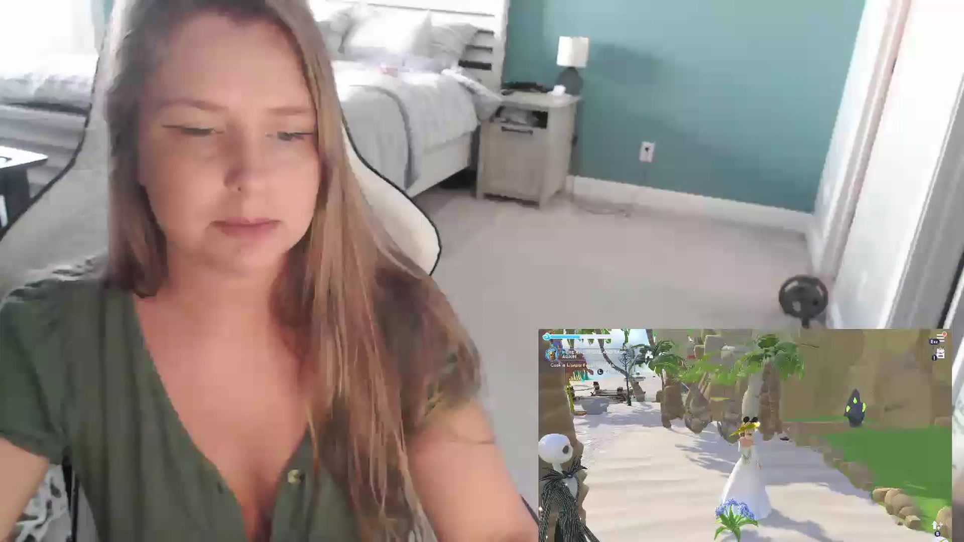 Gallery image thumbnail from GamerGirl's myfreecams stream on, 04/23/2024, 15:13 image 5 of 20