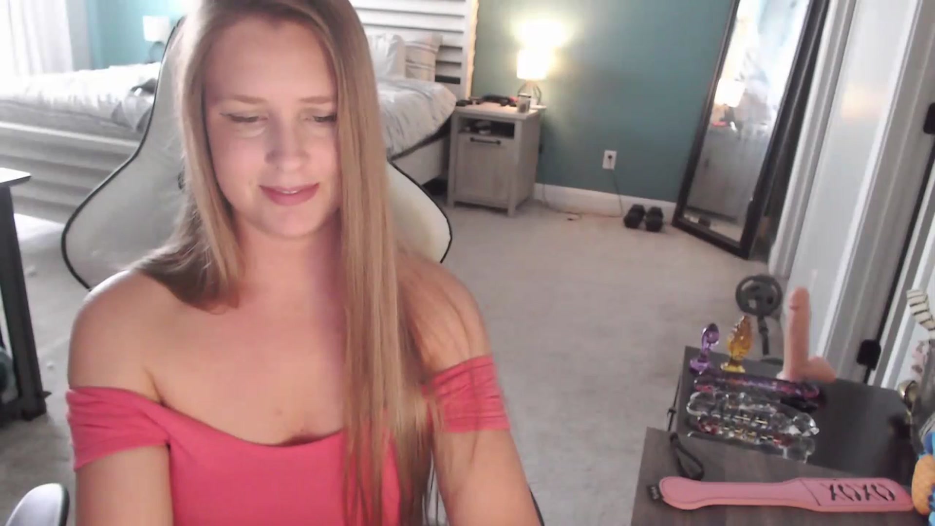 Gallery image thumbnail from GamerGirl's myfreecams stream on, 04/29/2024, 14:49 image 16 of 20