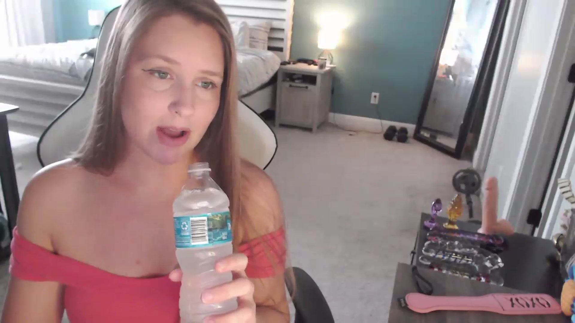 Gallery image thumbnail from GamerGirl's myfreecams stream on, 04/29/2024, 14:49 image 14 of 20