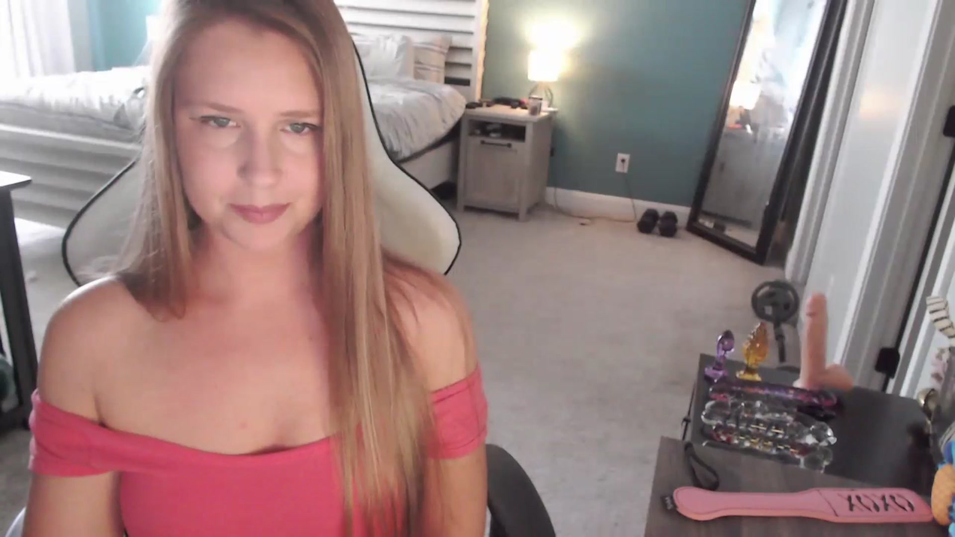 Gallery image thumbnail from GamerGirl's myfreecams stream on, 04/29/2024, 14:49 image 17 of 20
