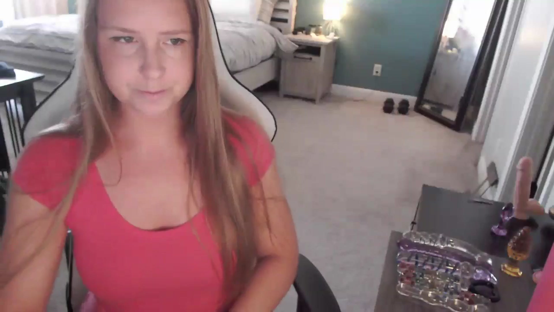 Gallery image thumbnail from GamerGirl's myfreecams stream on, 05/08/2024, 15:34 image 2 of 20