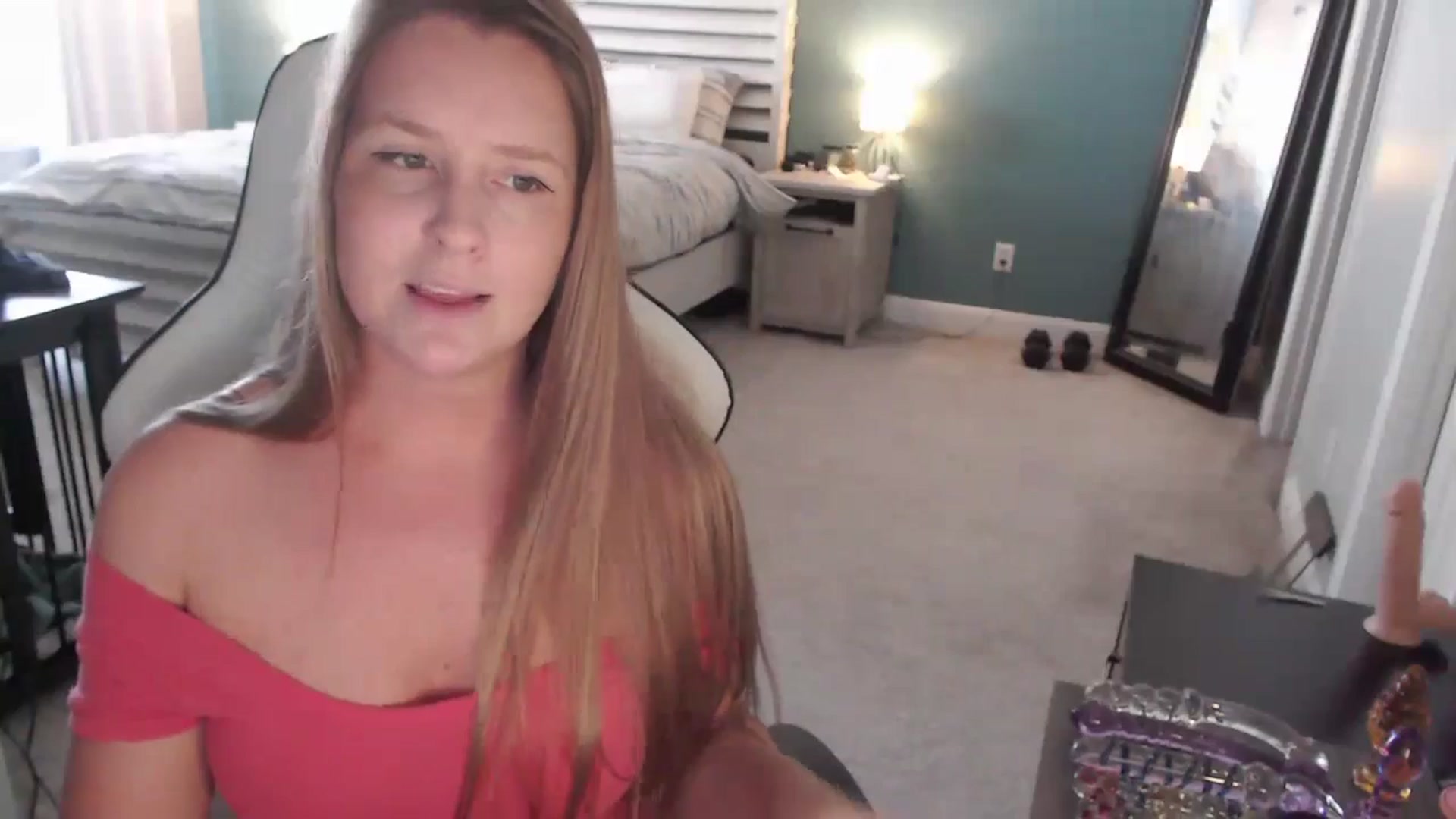 Gallery image thumbnail from GamerGirl's myfreecams stream on, 05/08/2024, 16:30 image 3 of 20