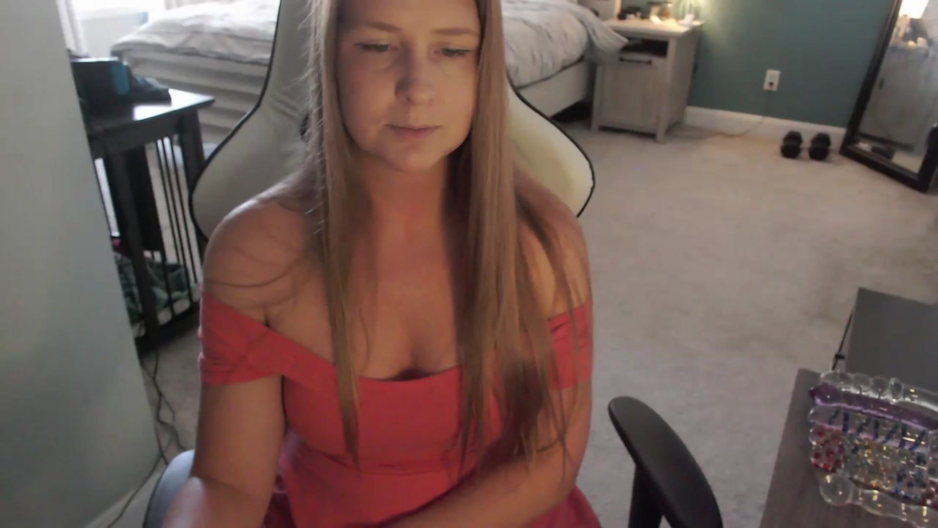 Gallery image thumbnail from GamerGirl's myfreecams stream on, 05/08/2024, 16:30 image 7 of 20