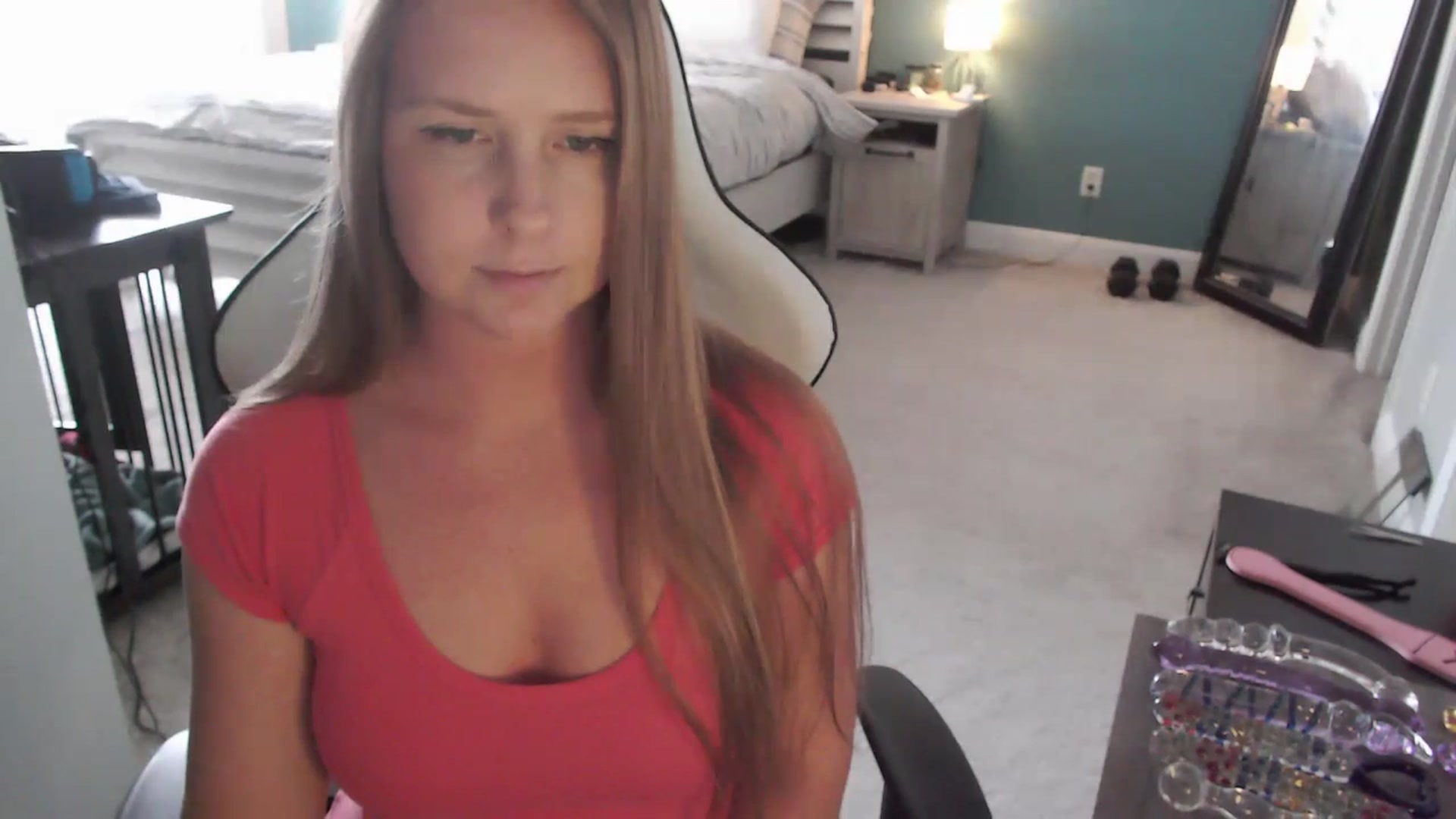 Gallery image thumbnail from GamerGirl's myfreecams stream on, 05/08/2024, 20:31 image 18 of 20