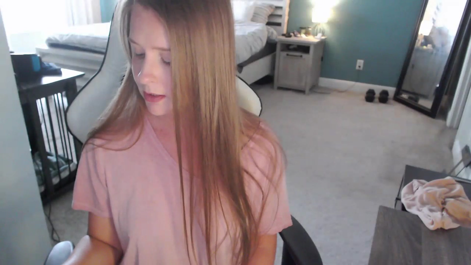 Gallery image thumbnail from GamerGirl's myfreecams stream on, 05/09/2024, 18:56 image 8 of 20