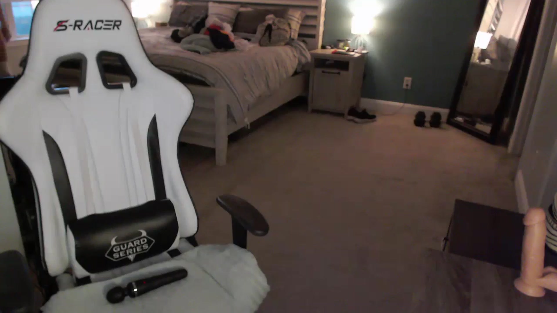 Gallery image thumbnail from GamerGirl's myfreecams stream on, 05/13/2024, 16:23 image 8 of 20