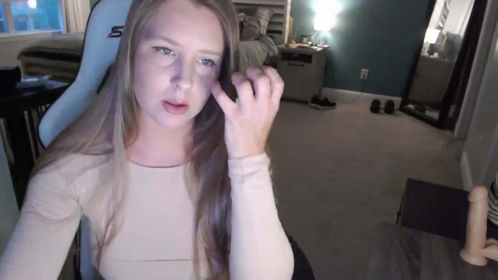 Gallery image thumbnail from GamerGirl's myfreecams stream on, 05/13/2024, 16:23 image 5 of 20