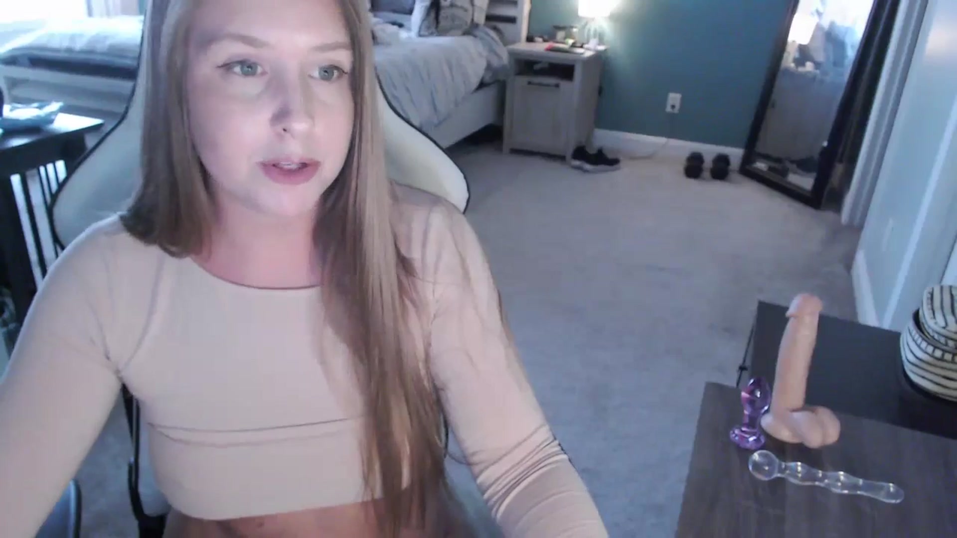 Gallery image thumbnail from GamerGirl's myfreecams stream on, 05/13/2024, 19:28 image 3 of 20