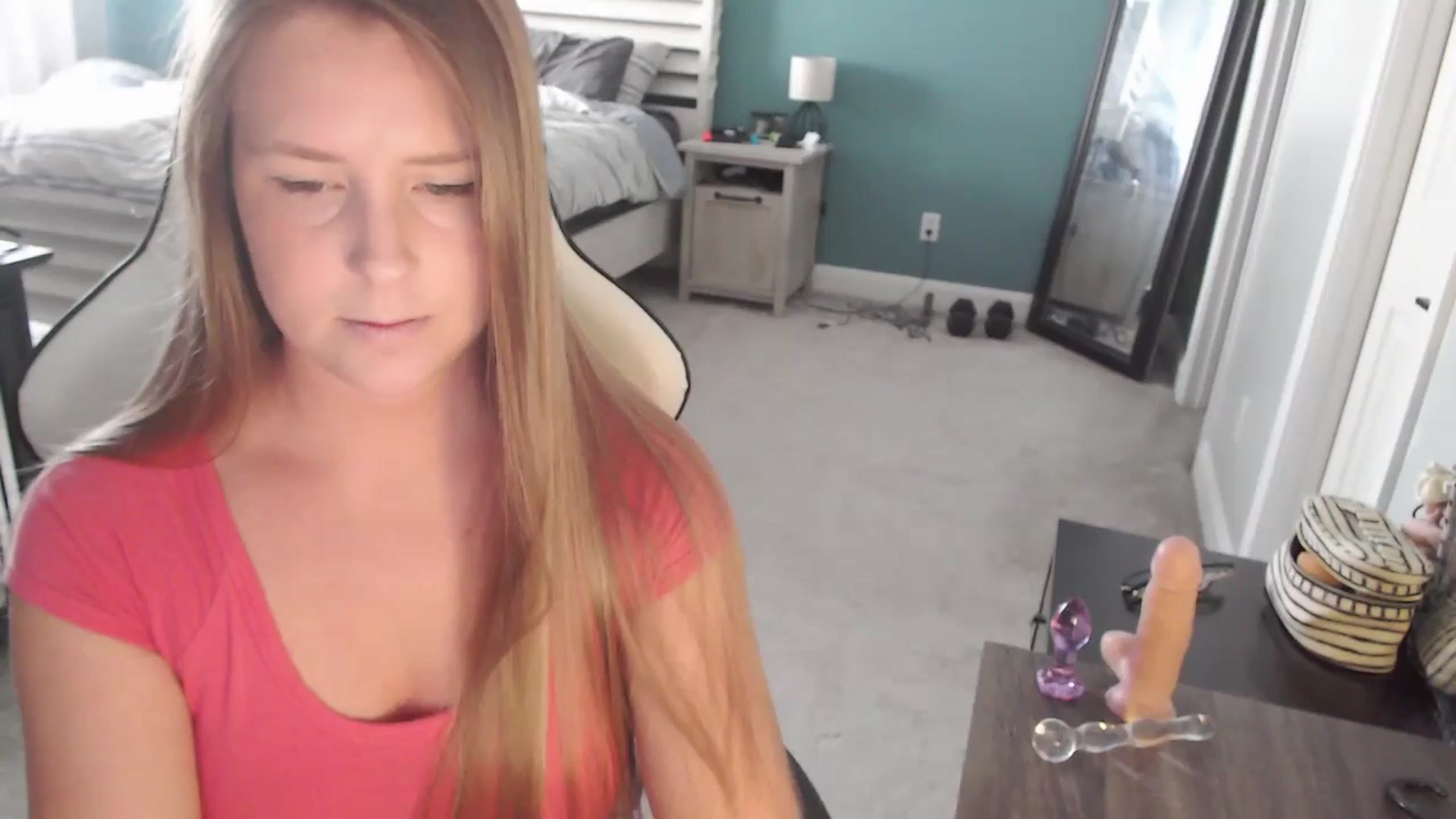 Gallery image thumbnail from GamerGirl's myfreecams stream on, 05/14/2024, 16:15 image 6 of 20