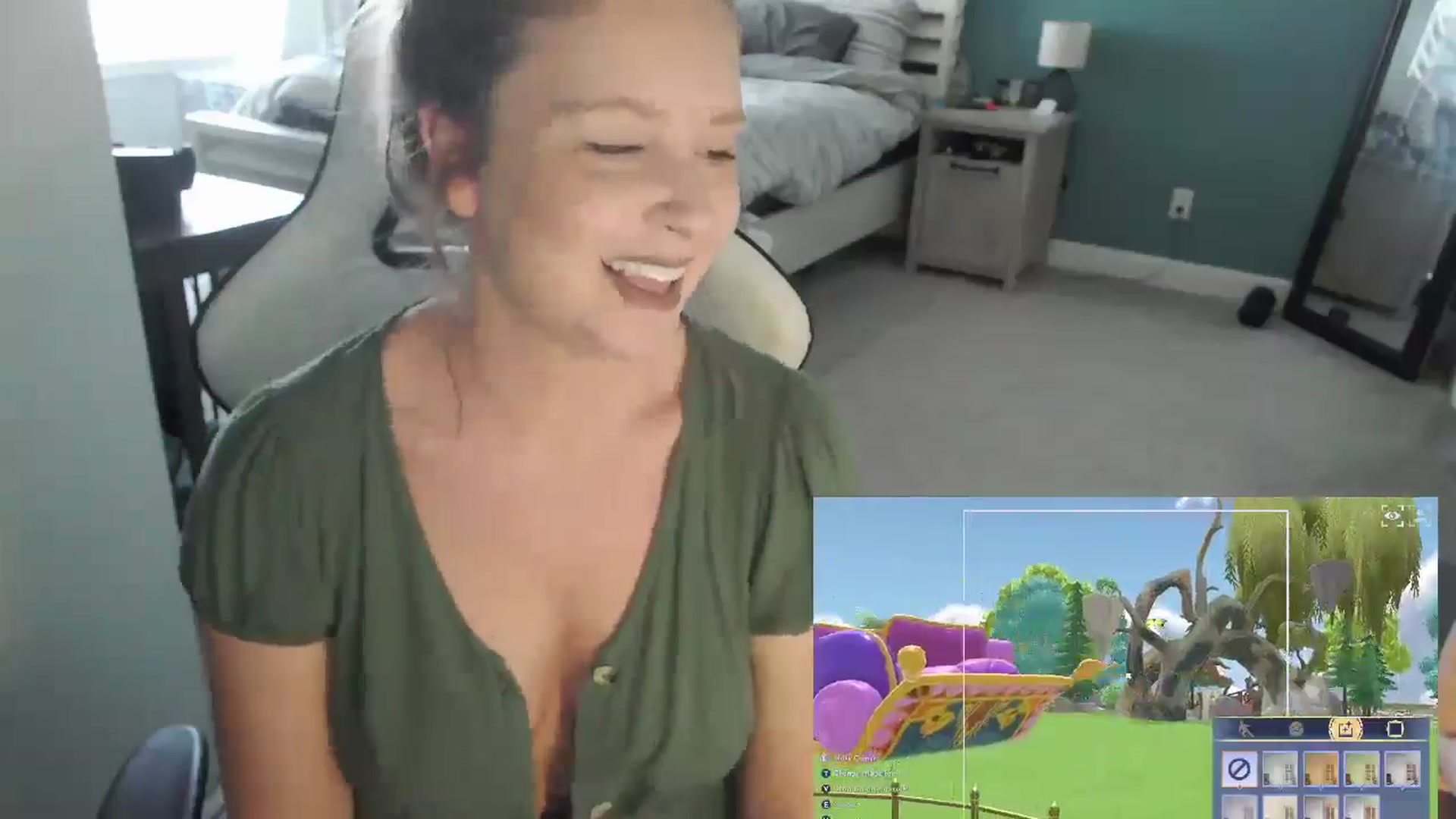 Gallery image thumbnail from GamerGirl's myfreecams stream on, 05/22/2024, 17:43 image 8 of 20