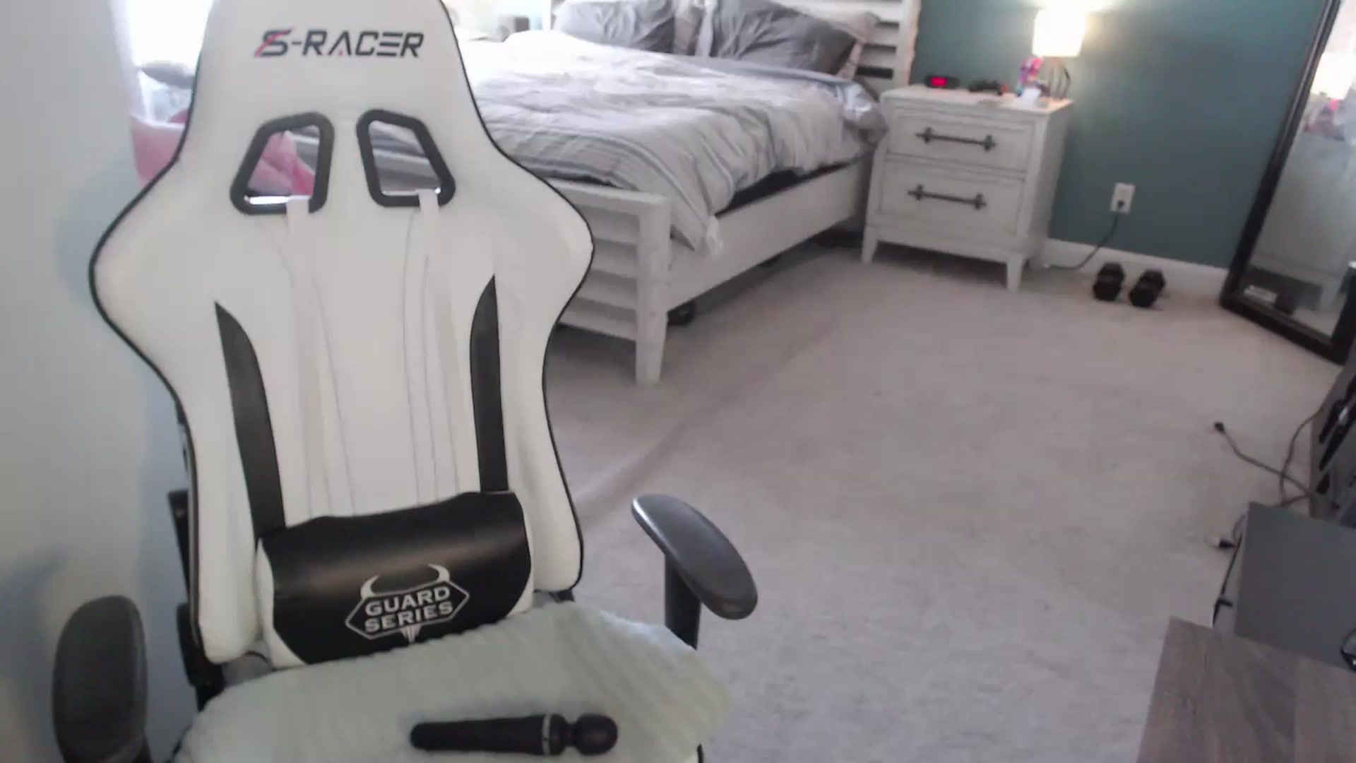 Gallery image thumbnail from GamerGirl's myfreecams stream on, 05/29/2024, 15:59 image 13 of 20
