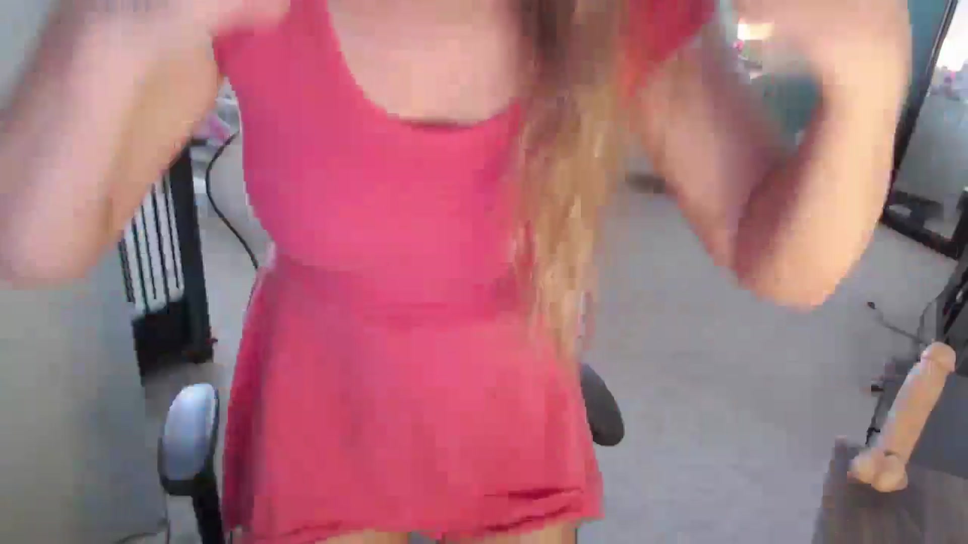 Gallery image thumbnail from GamerGirl's myfreecams stream on, 05/29/2024, 15:59 image 19 of 20