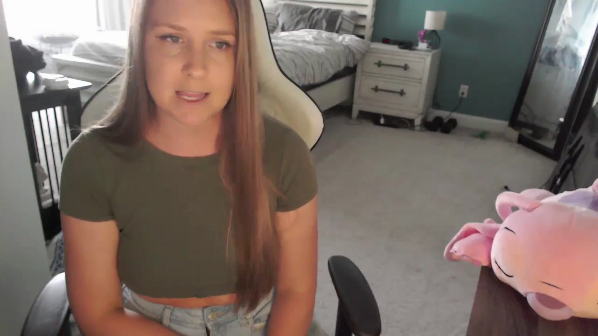Gallery image thumbnail from GamerGirl's myfreecams stream on, 05/31/2024, 17:56 image 14 of 20