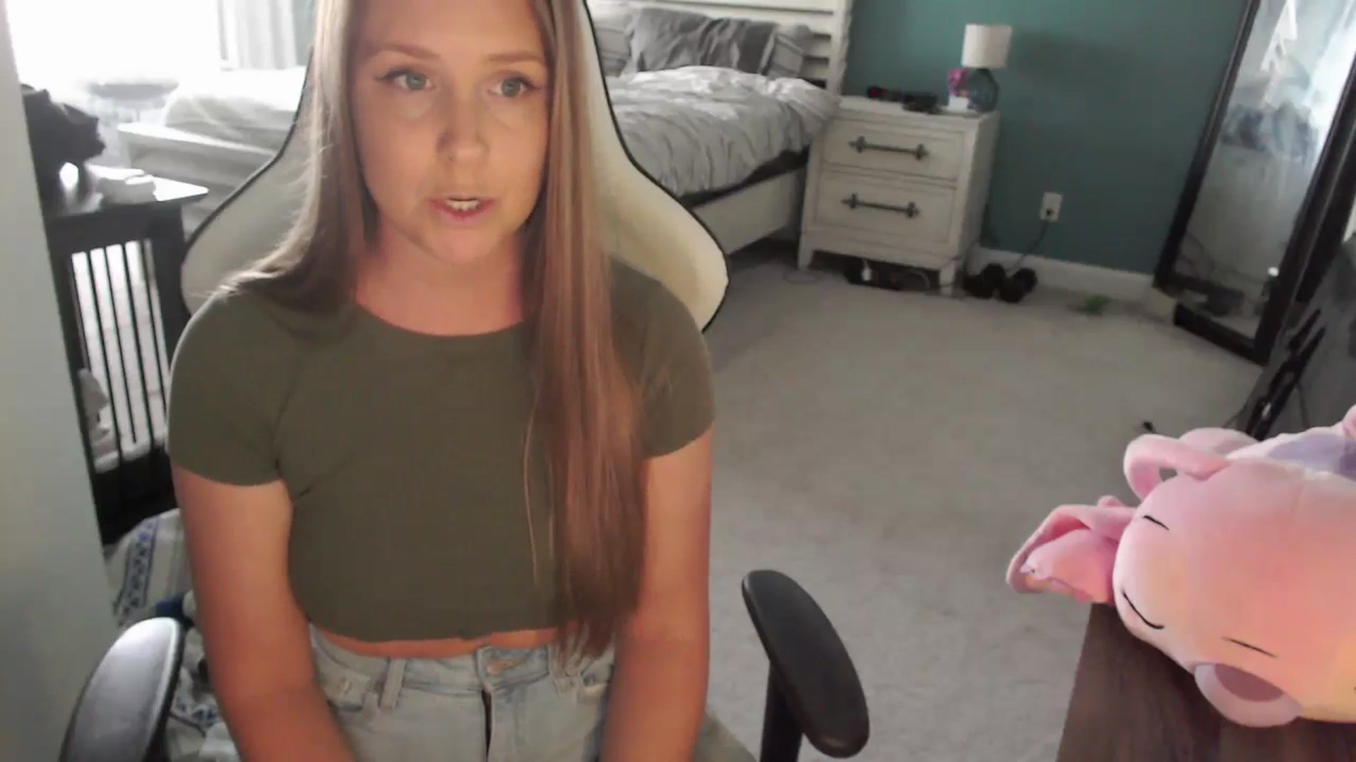 Gallery image thumbnail from GamerGirl's myfreecams stream on, 05/31/2024, 17:56 image 11 of 20