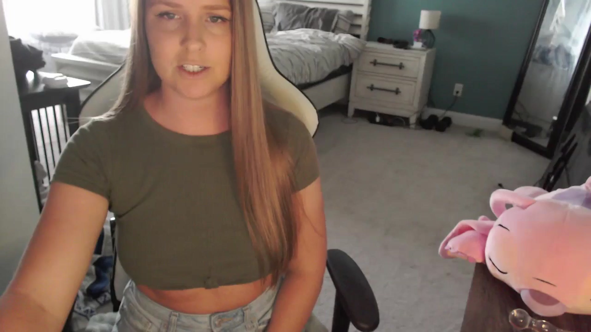 Gallery image thumbnail from GamerGirl's myfreecams stream on, 05/31/2024, 17:56 image 6 of 20