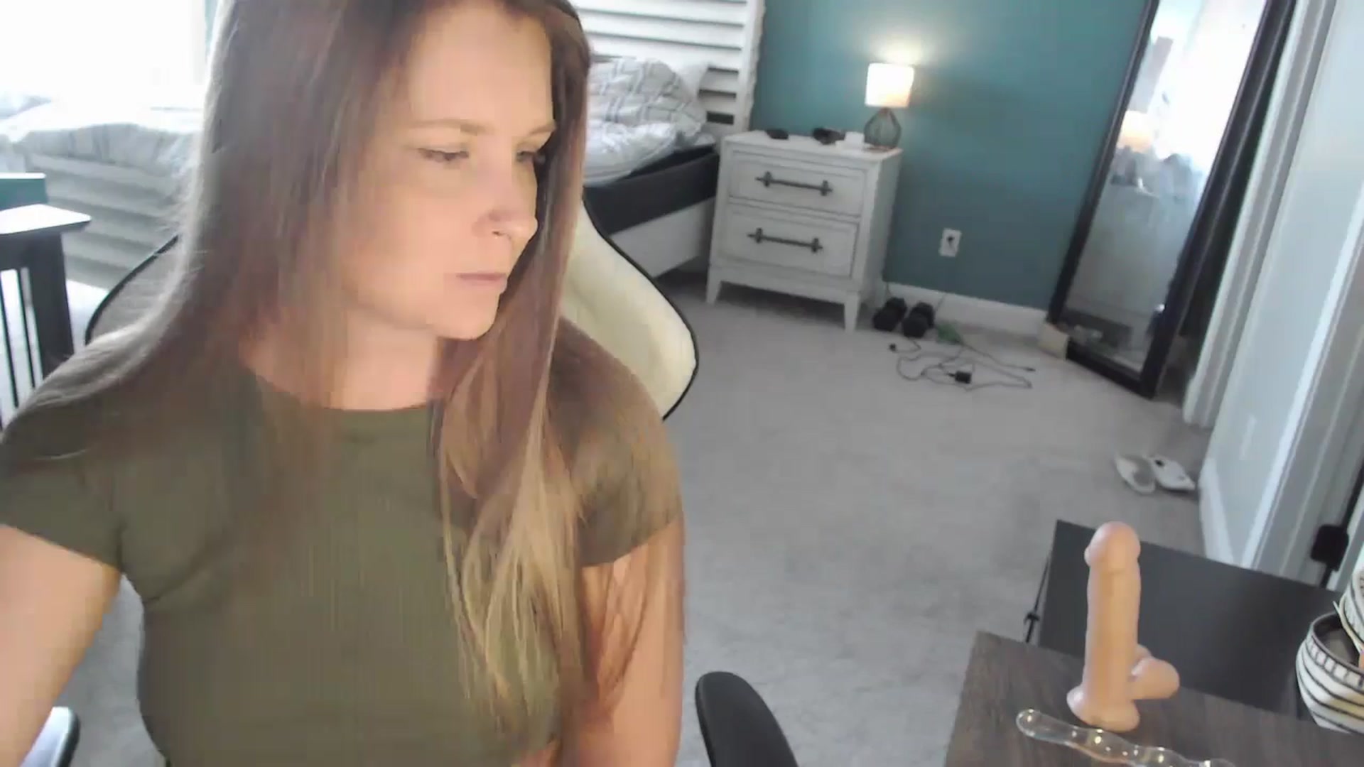 Gallery image thumbnail from GamerGirl's myfreecams stream on, 06/03/2024, 17:54 image 10 of 20