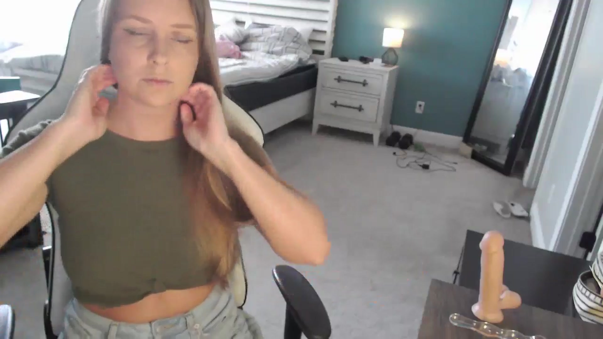 Gallery image thumbnail from GamerGirl's myfreecams stream on, 06/03/2024, 17:54 image 17 of 20