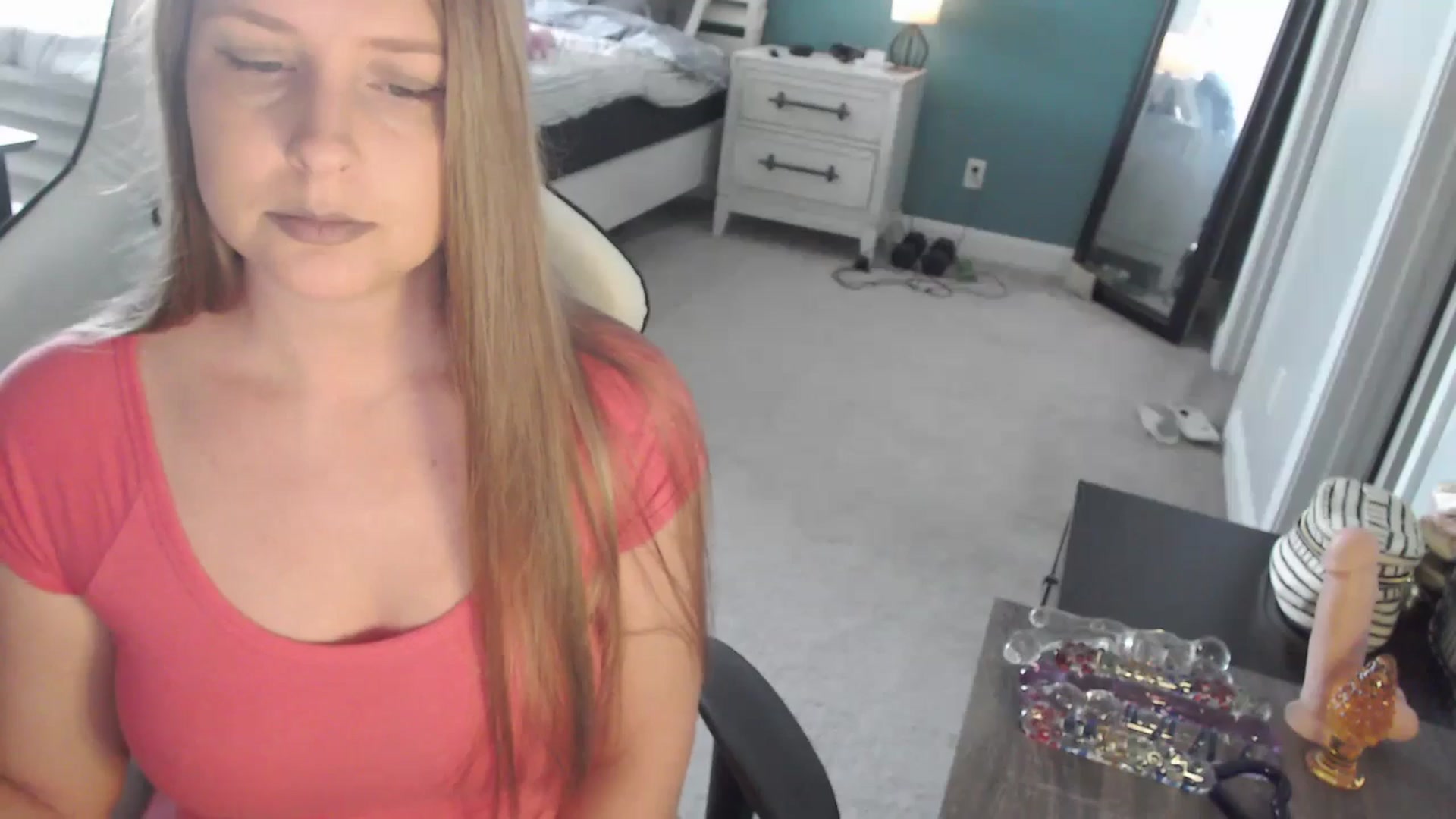 Gallery image thumbnail from GamerGirl's myfreecams stream on, 06/04/2024, 18:05 image 16 of 20