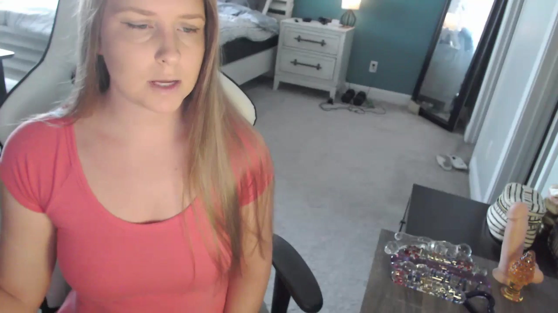 Gallery image thumbnail from GamerGirl's myfreecams stream on, 06/04/2024, 18:05 image 6 of 20