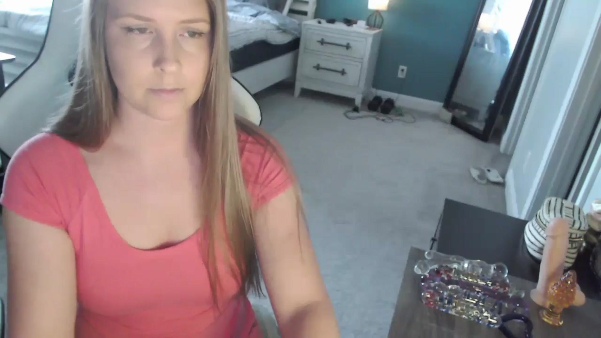 Gallery image thumbnail from GamerGirl's myfreecams stream on, 06/04/2024, 18:05 image 14 of 20