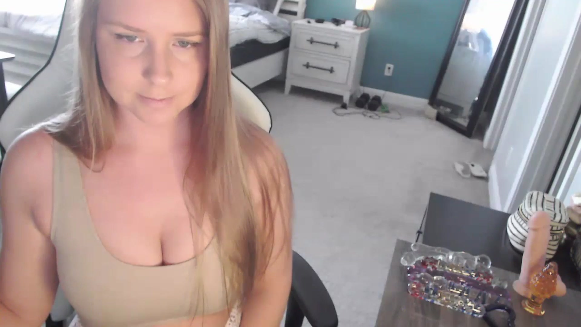 Gallery image thumbnail from GamerGirl's myfreecams stream on, 06/04/2024, 18:05 image 3 of 20