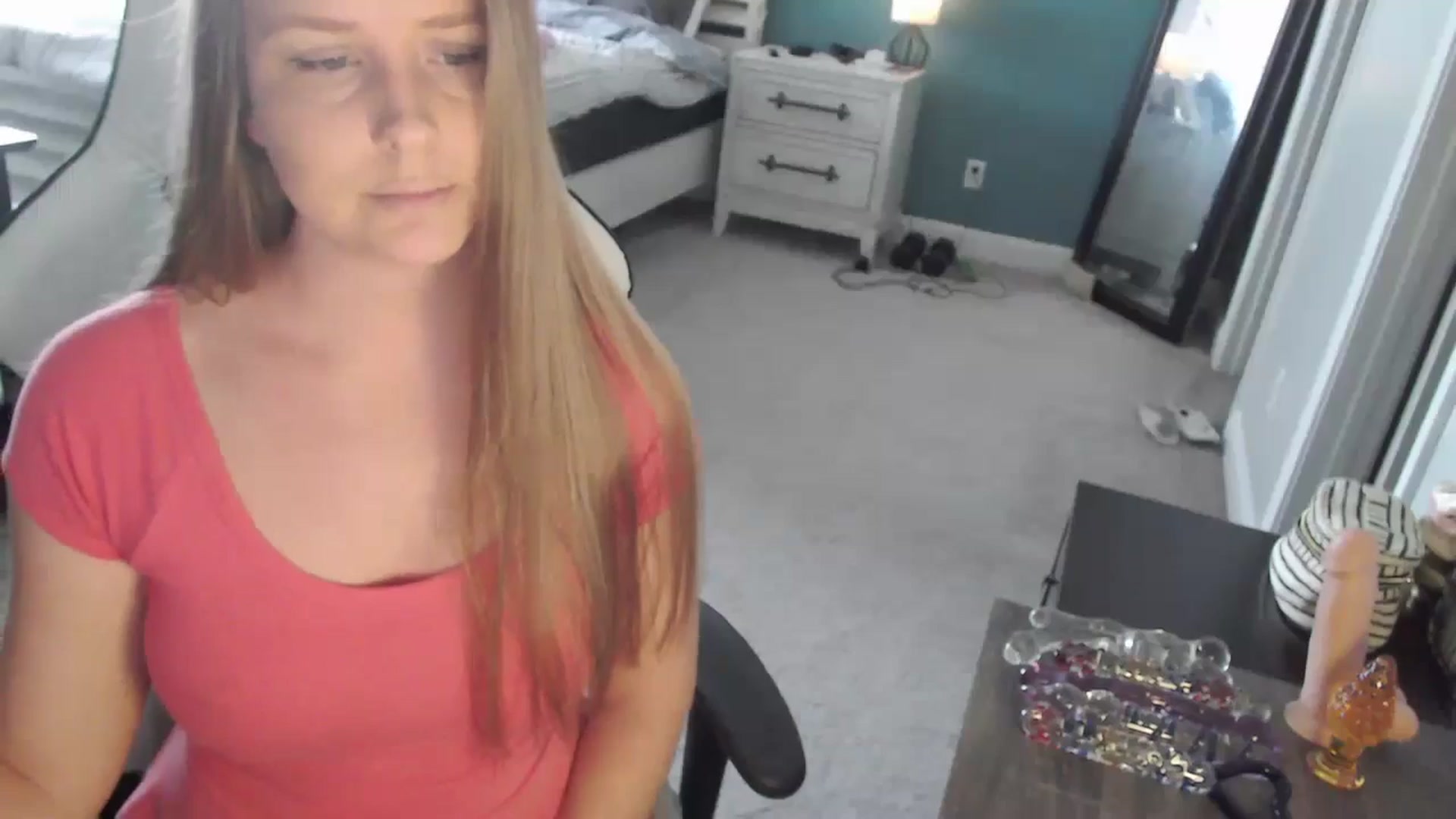 Gallery image thumbnail from GamerGirl's myfreecams stream on, 06/04/2024, 18:05 image 12 of 20