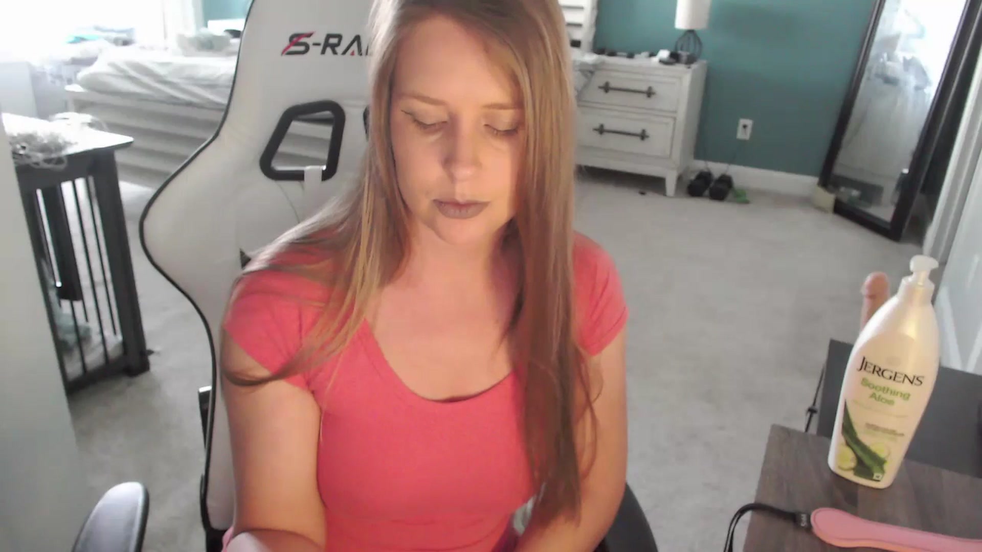 Gallery image thumbnail from GamerGirl's myfreecams stream on, 06/12/2024, 16:28 image 8 of 20