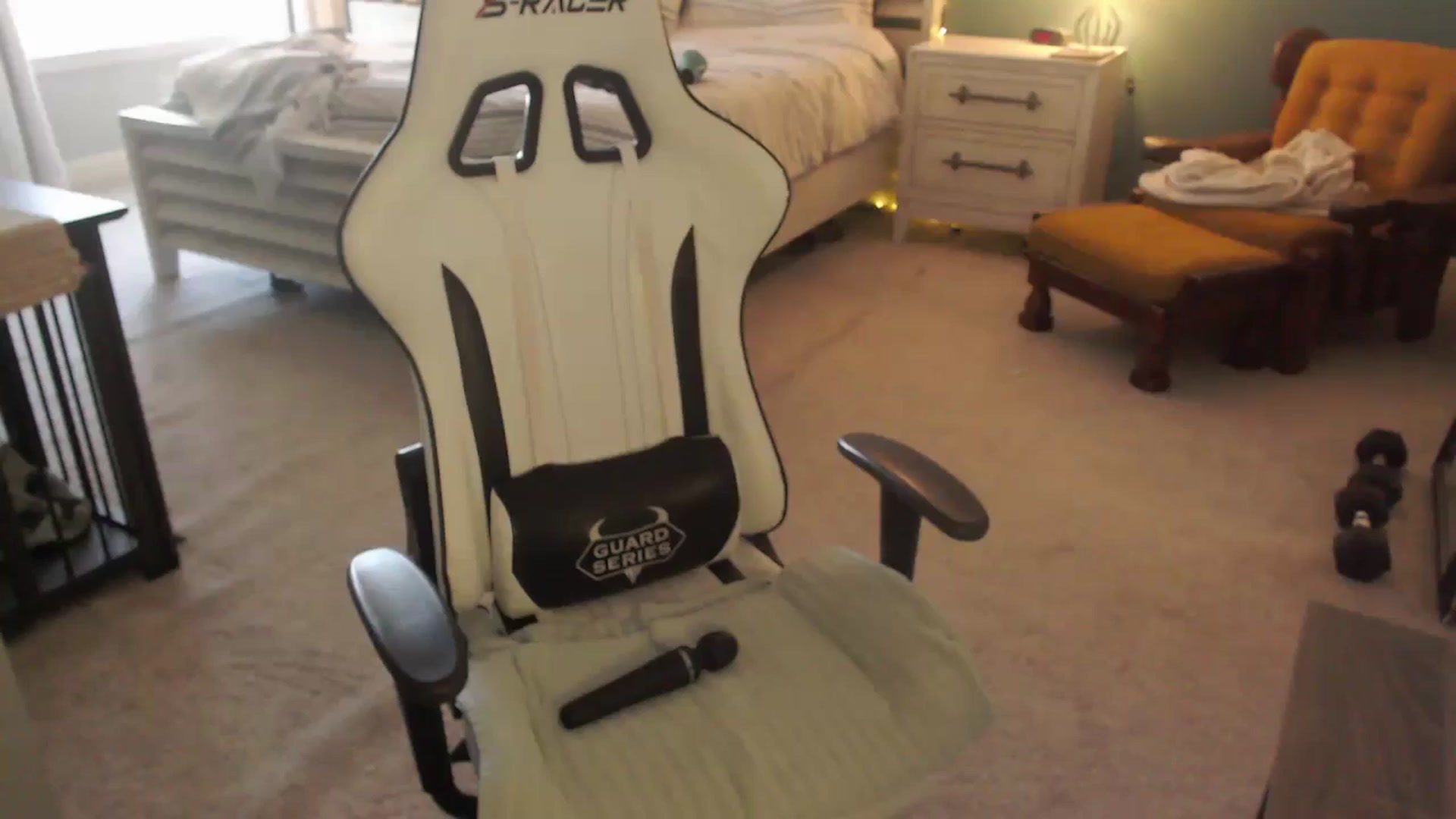 Gallery image thumbnail from GamerGirl's myfreecams stream on, 11/20/2024, 18:35 image 13 of 20