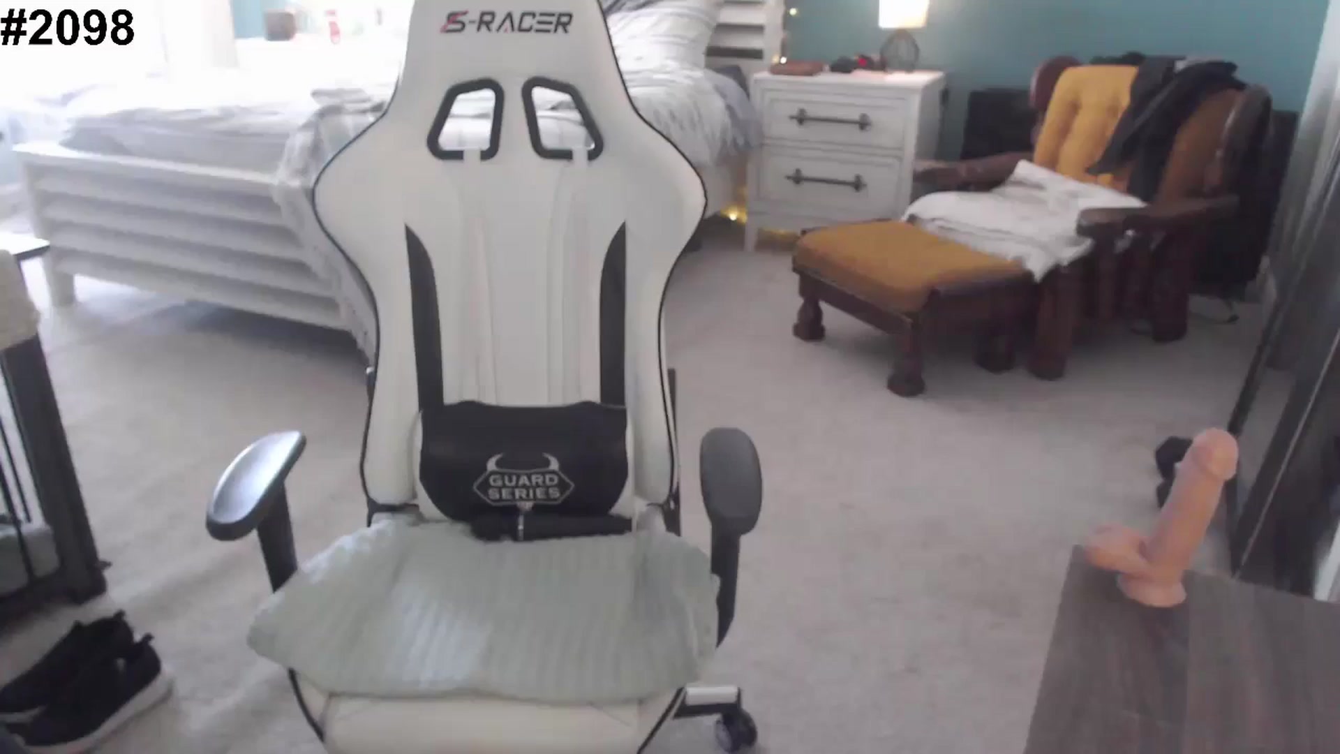 Gallery image thumbnail from GamerGirl's myfreecams stream on, 11/25/2024, 15:43 image 16 of 20