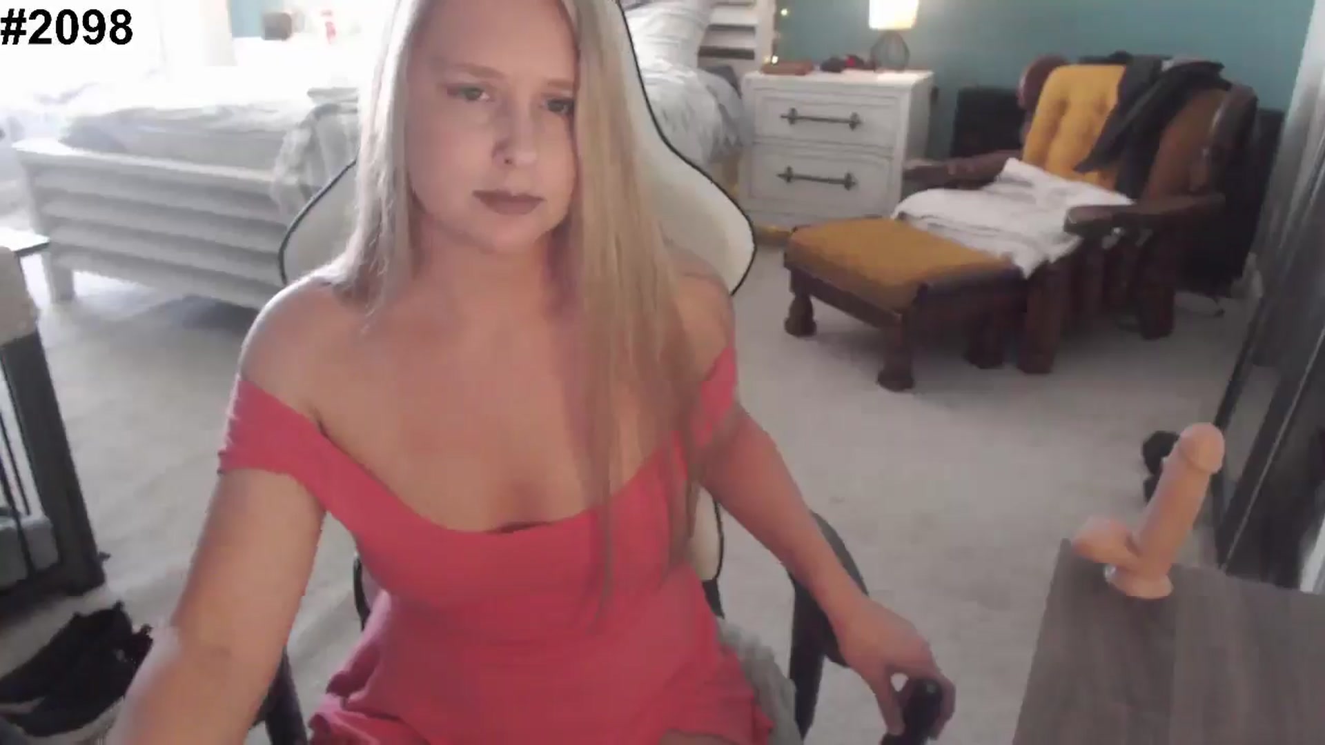 Gallery image thumbnail from GamerGirl's myfreecams stream on, 11/25/2024, 15:43 image 14 of 20