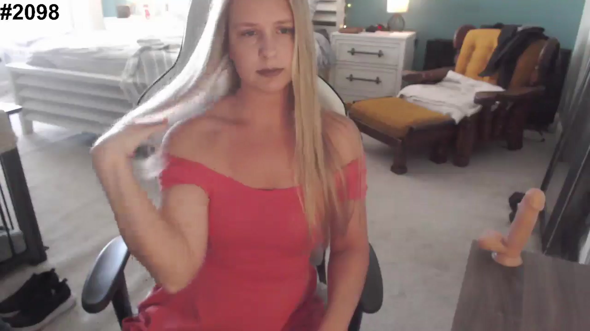 Gallery image thumbnail from GamerGirl's myfreecams stream on, 11/25/2024, 15:43 image 13 of 20