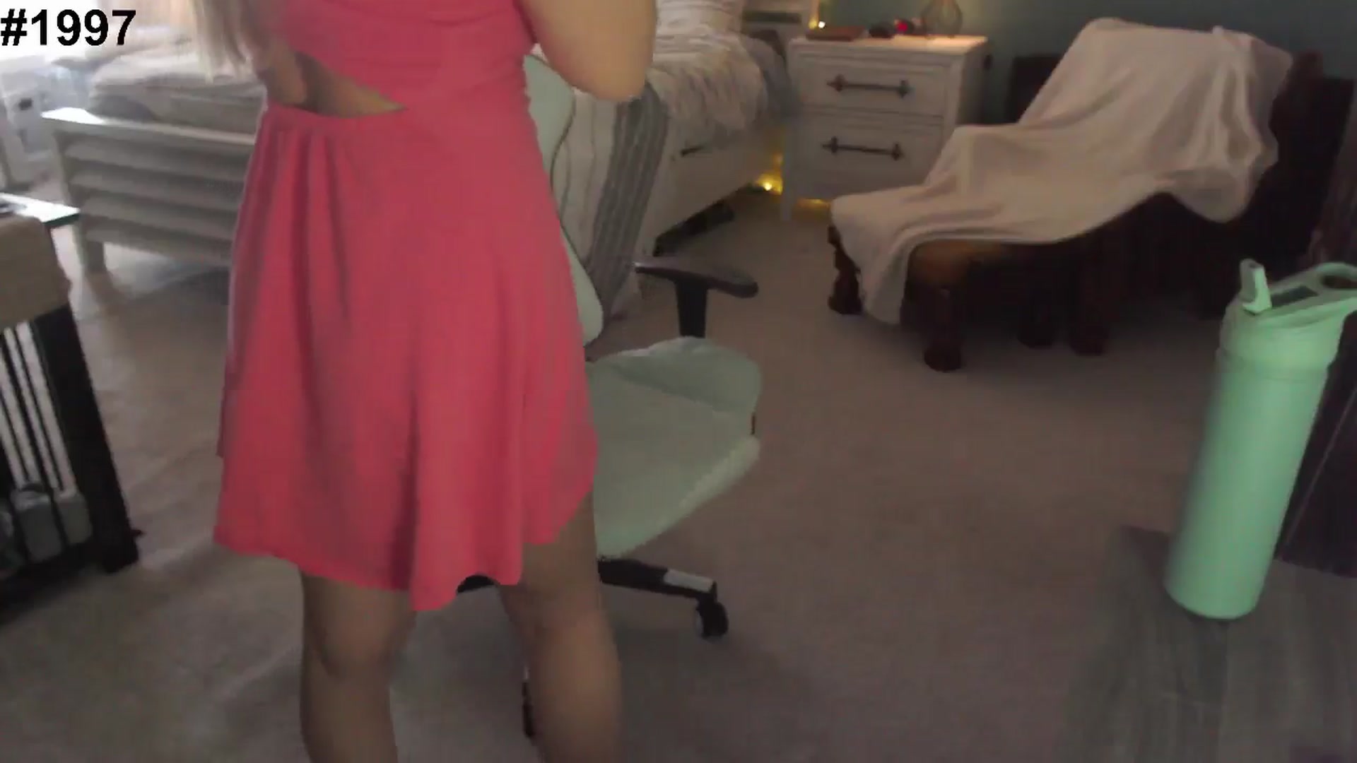 Gallery image thumbnail from GamerGirl's myfreecams stream on, 11/25/2024, 17:01 image 18 of 20