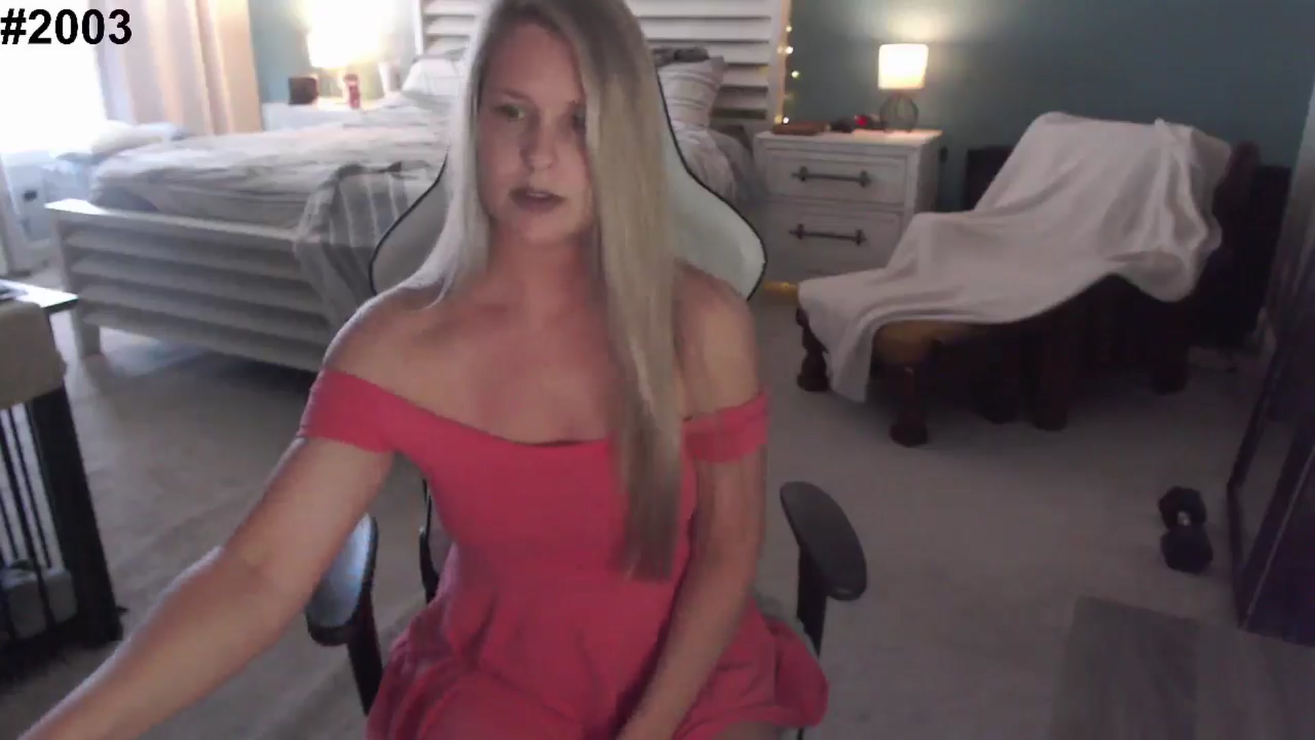 Gallery image thumbnail from GamerGirl's myfreecams stream on, 11/25/2024, 17:01 image 2 of 20
