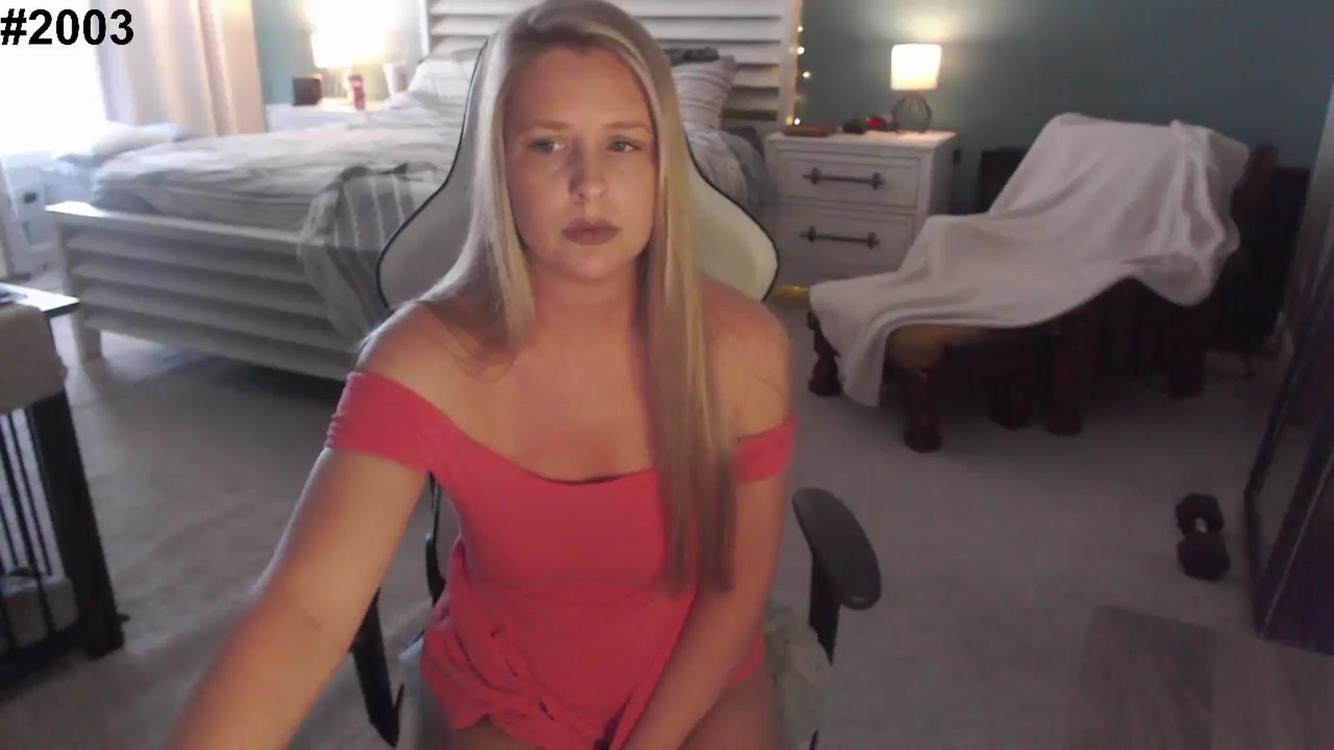 Gallery image thumbnail from GamerGirl's myfreecams stream on, 11/25/2024, 17:01 image 5 of 20