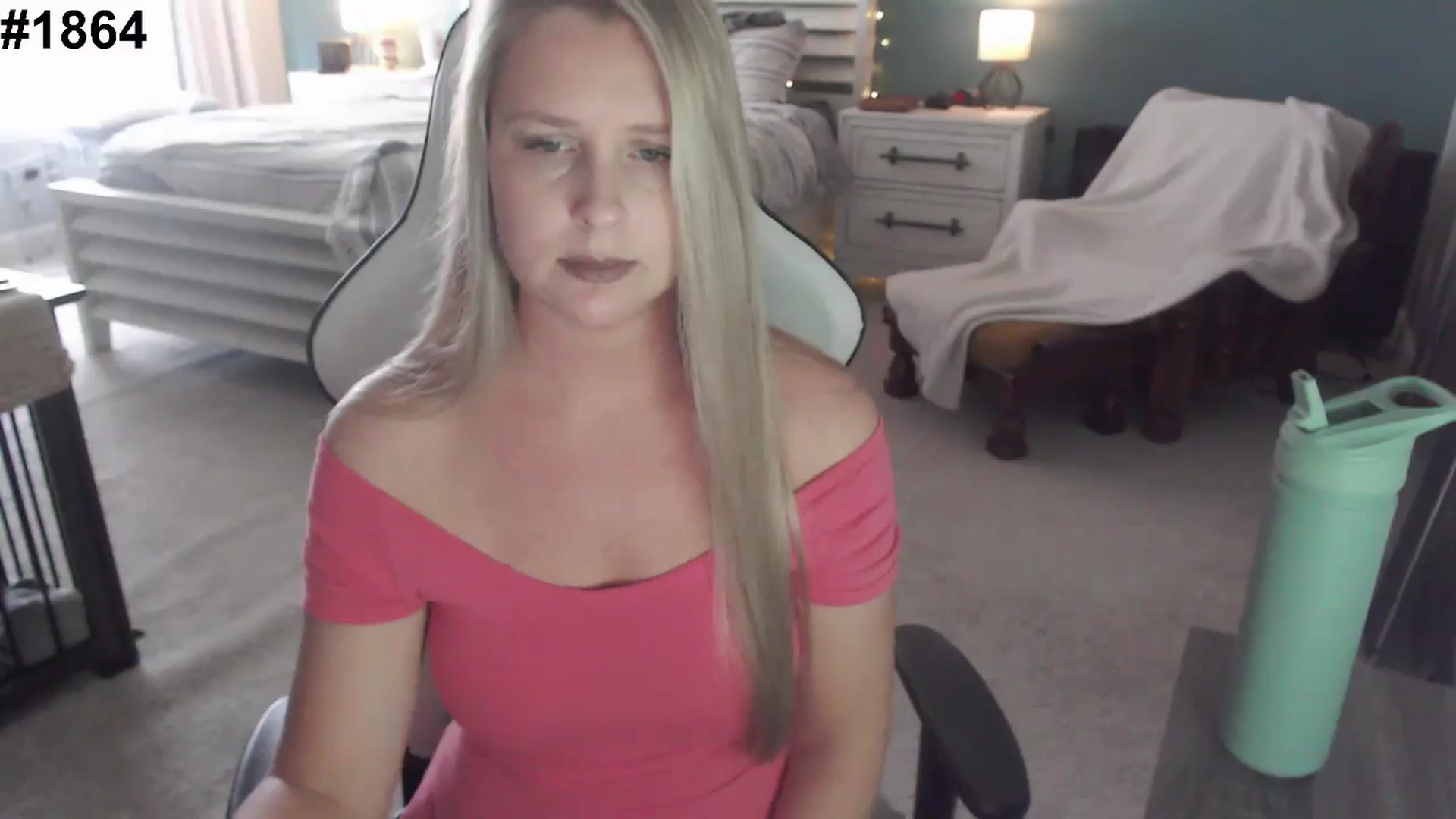 Gallery image thumbnail from GamerGirl's myfreecams stream on, 11/25/2024, 18:00 image 8 of 20