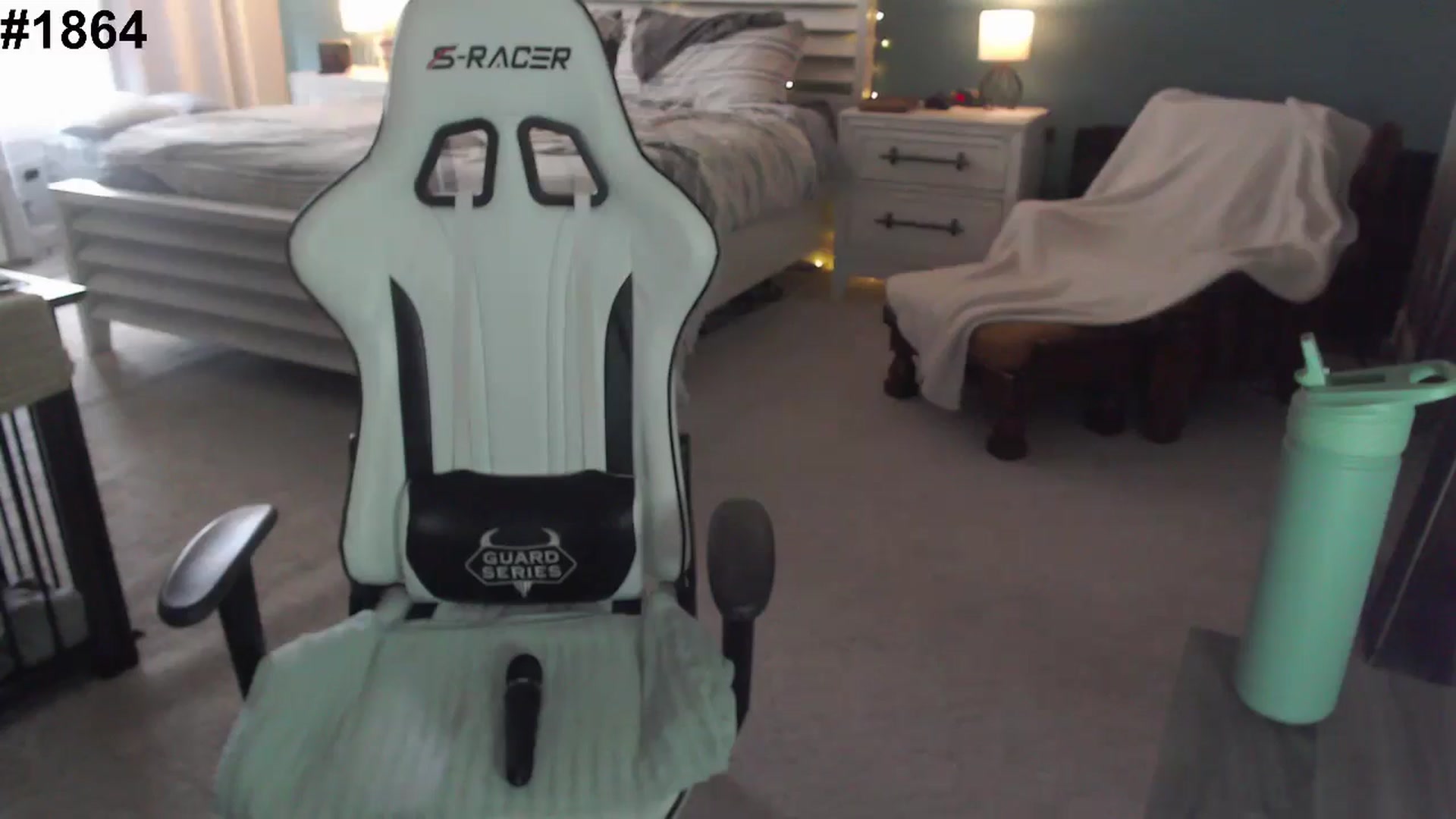 Gallery image thumbnail from GamerGirl's myfreecams stream on, 11/25/2024, 18:00 image 5 of 20