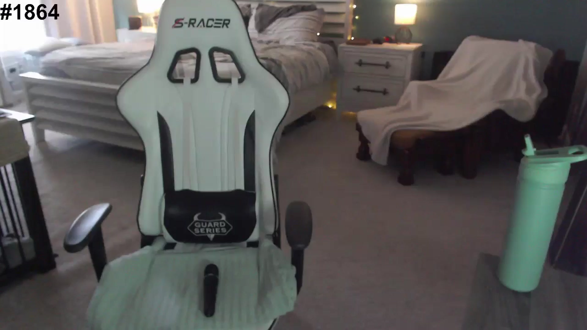 Gallery image thumbnail from GamerGirl's myfreecams stream on, 11/25/2024, 18:00 image 3 of 20