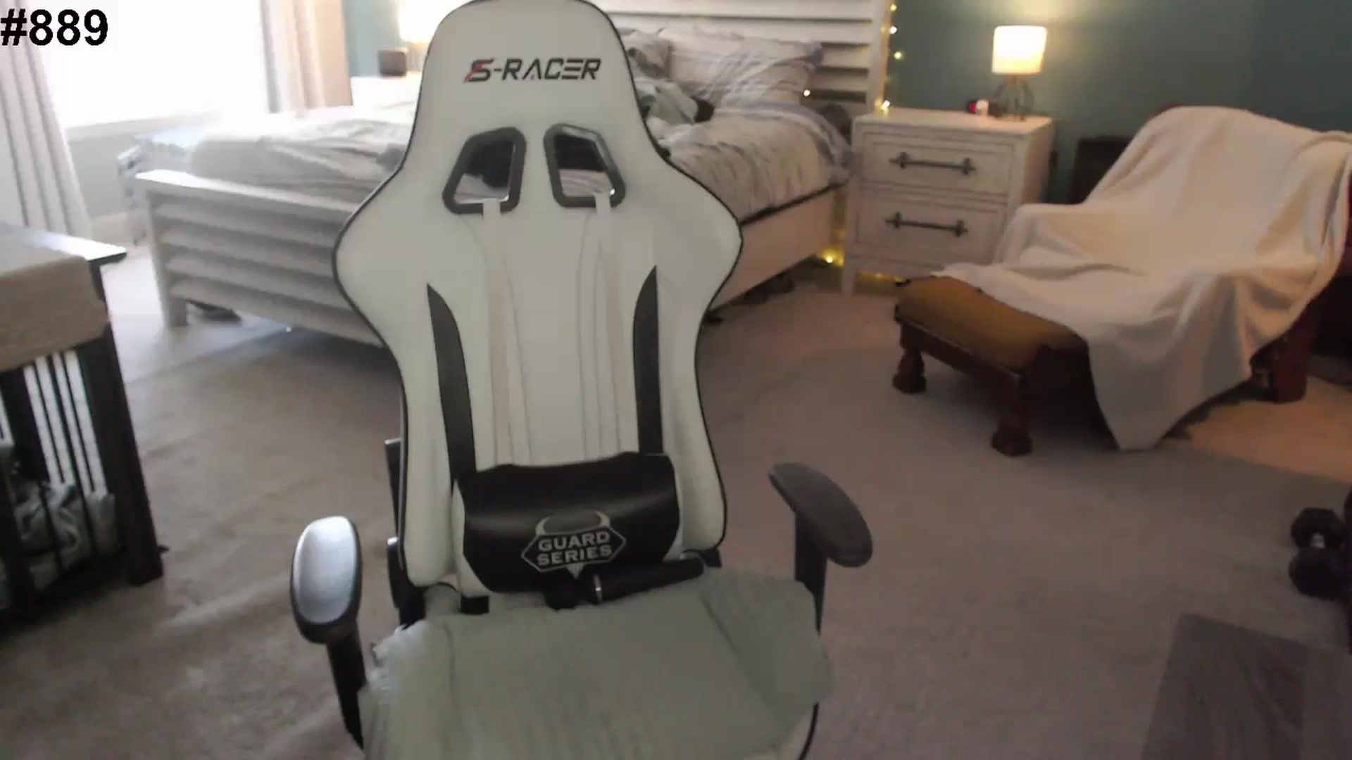 Gallery image thumbnail from GamerGirl's myfreecams stream on, 12/02/2024, 19:51 image 11 of 20